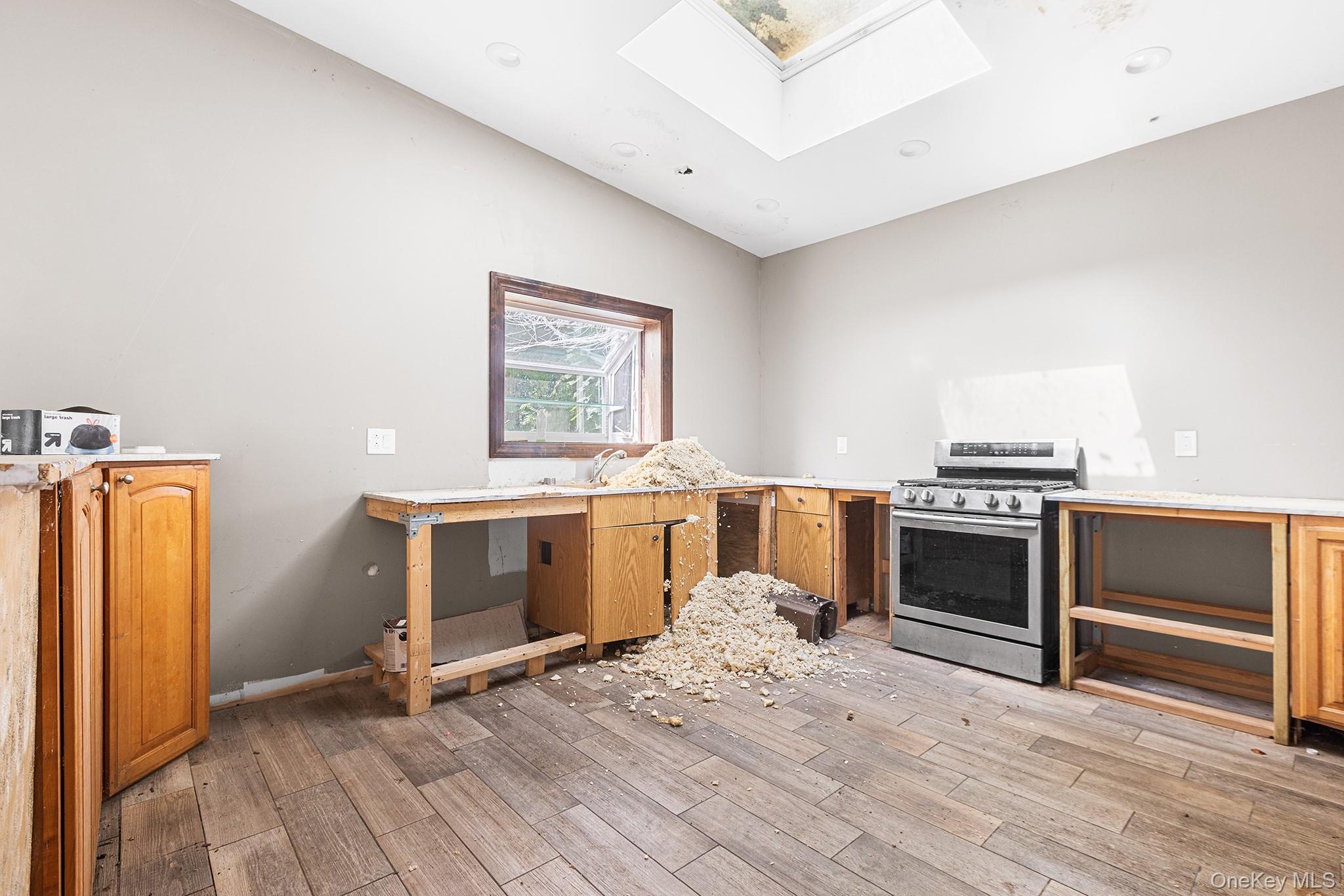 #4 photo, 685 South Street, Newburgh , NY 12550