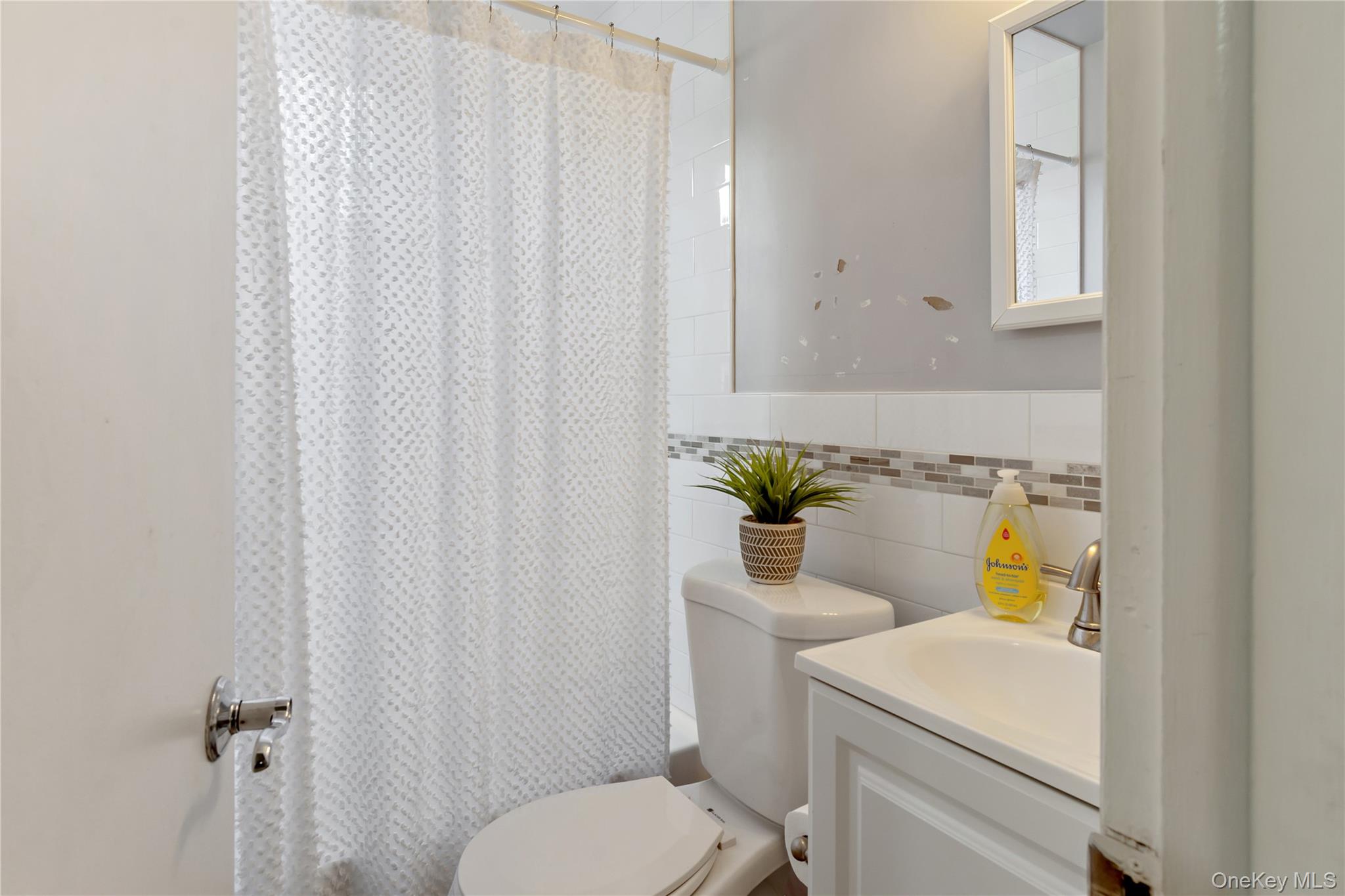 #19 photo, 180 Madison Avenue, Port Chester , NY 10573