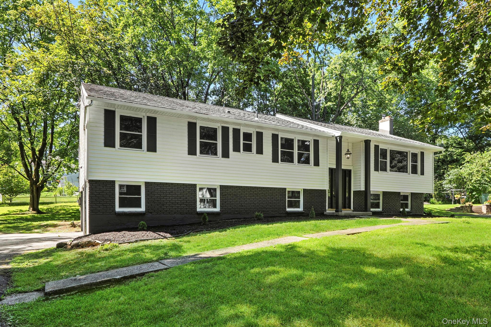 #1 photo, 24 Miron Drive, 纽约州 Poughkeepsie , NY 12603