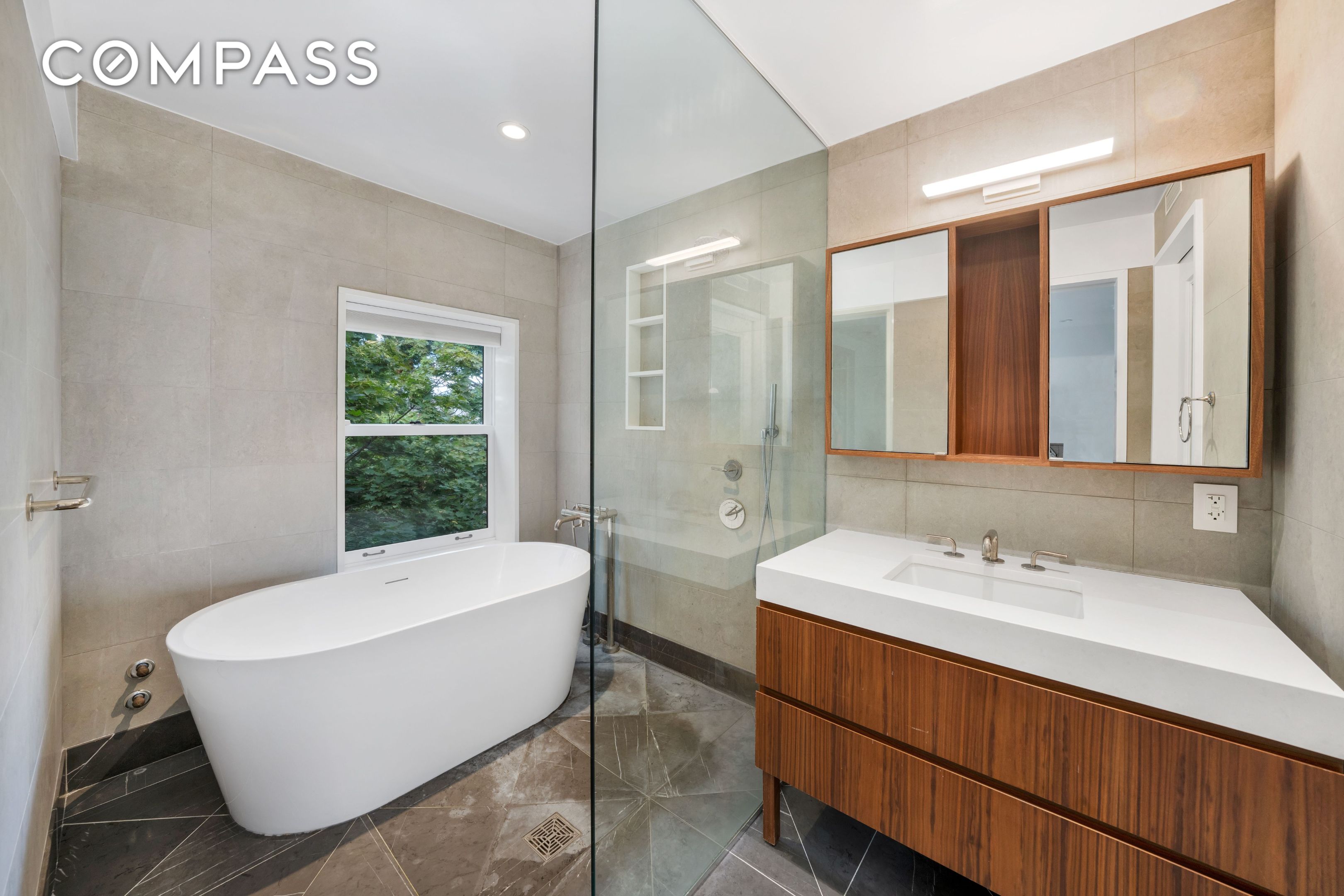 #10 photo, 215 Lafayette Avenue, ブルックリン区 Clinton Hill , NY 11238