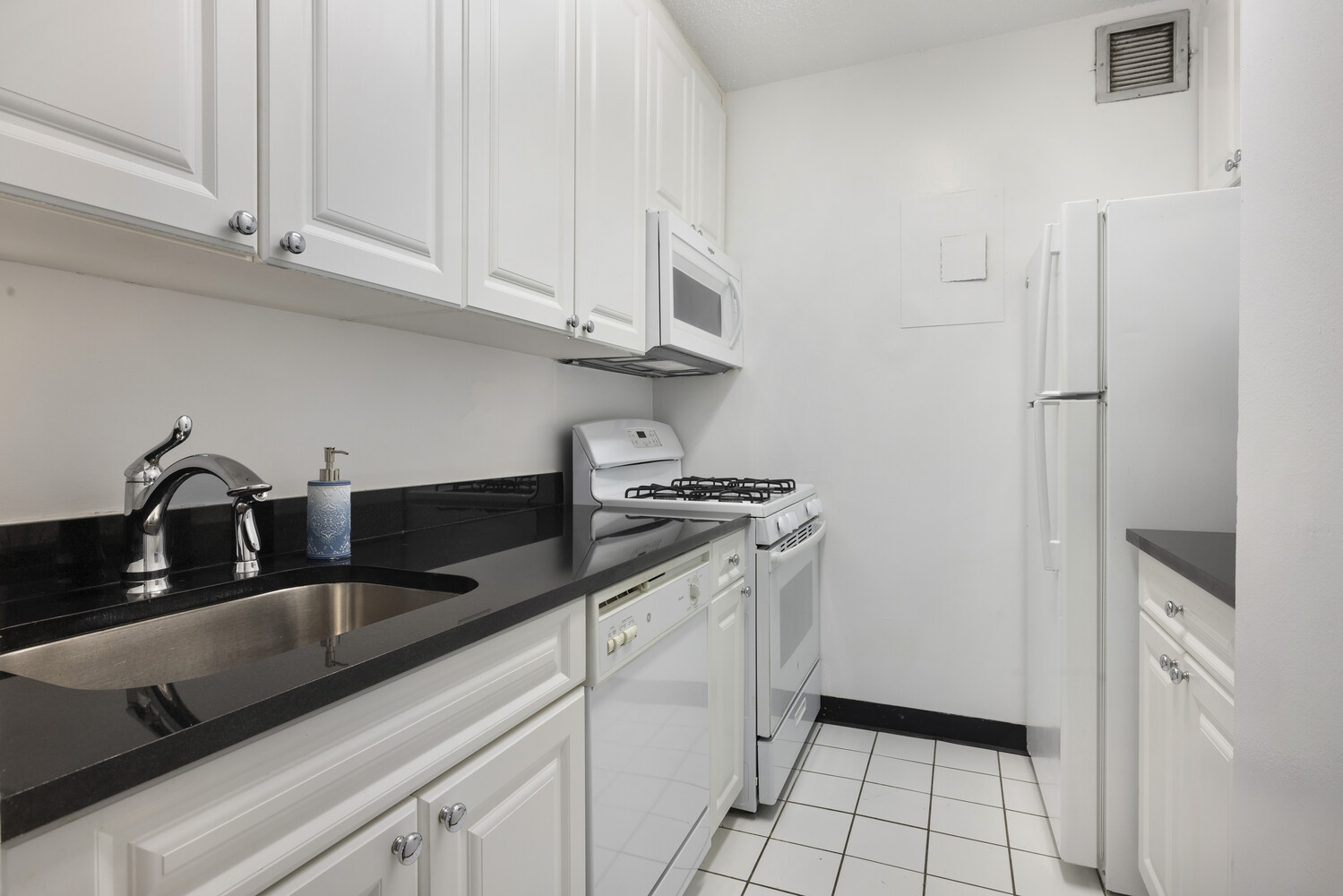 #4 photo, 230 W 55TH Street, マンハッタン Midtown , NY 10019