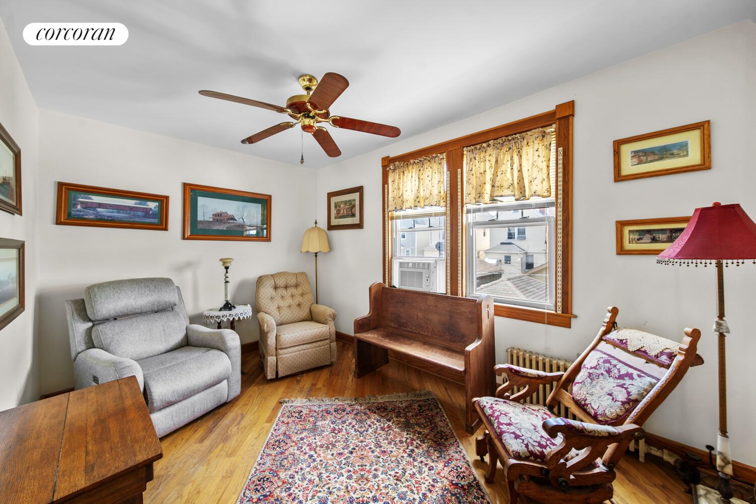 #7 photo, 78-30 64TH Lane, クイーンズ区 Glendale , NY 11385