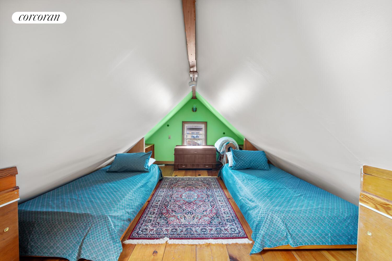 #9 photo, 78-30 64TH Lane, クイーンズ区 Glendale , NY 11385