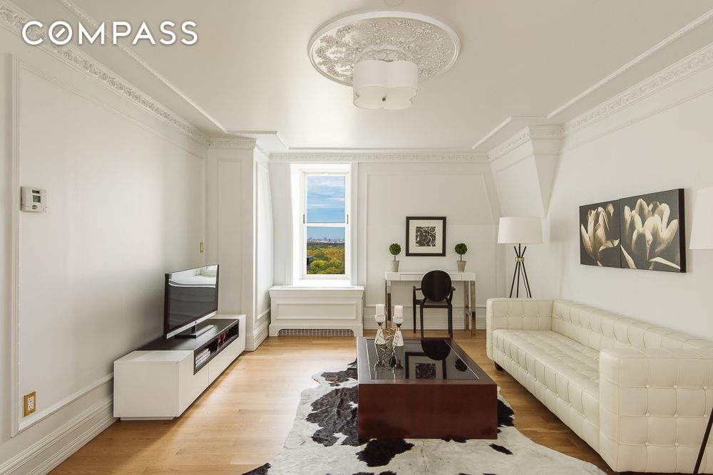 #15 photo, 1 Central Park S, マンハッタン Central Park South , NY 10019