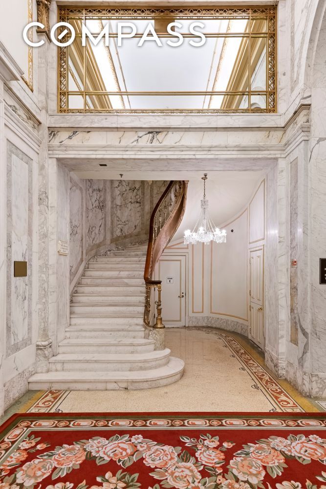 #19 photo, 1 Central Park S, マンハッタン Central Park South , NY 10019