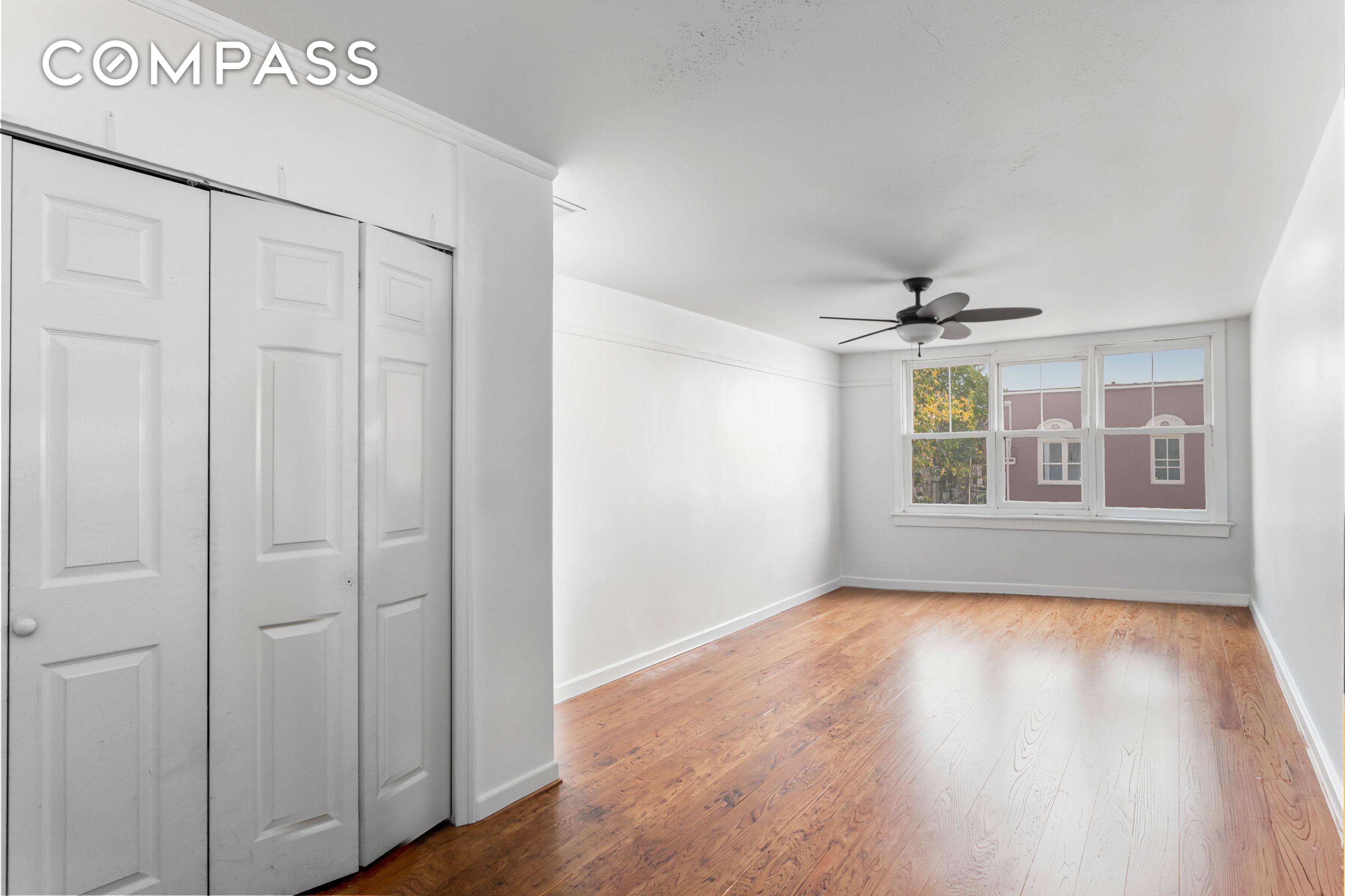 #1 photo, 227 Ocean Parkway, ブルックリン区 Kensington , NY 11218