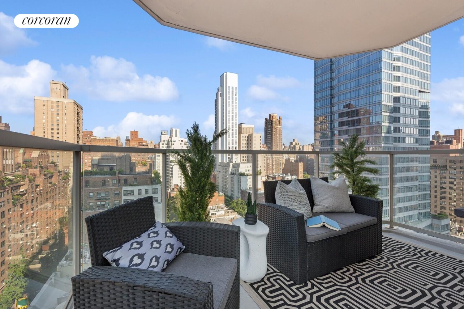 #4 photo, 300 E 74TH Street, マンハッタン Lenox Hill , NY 10021