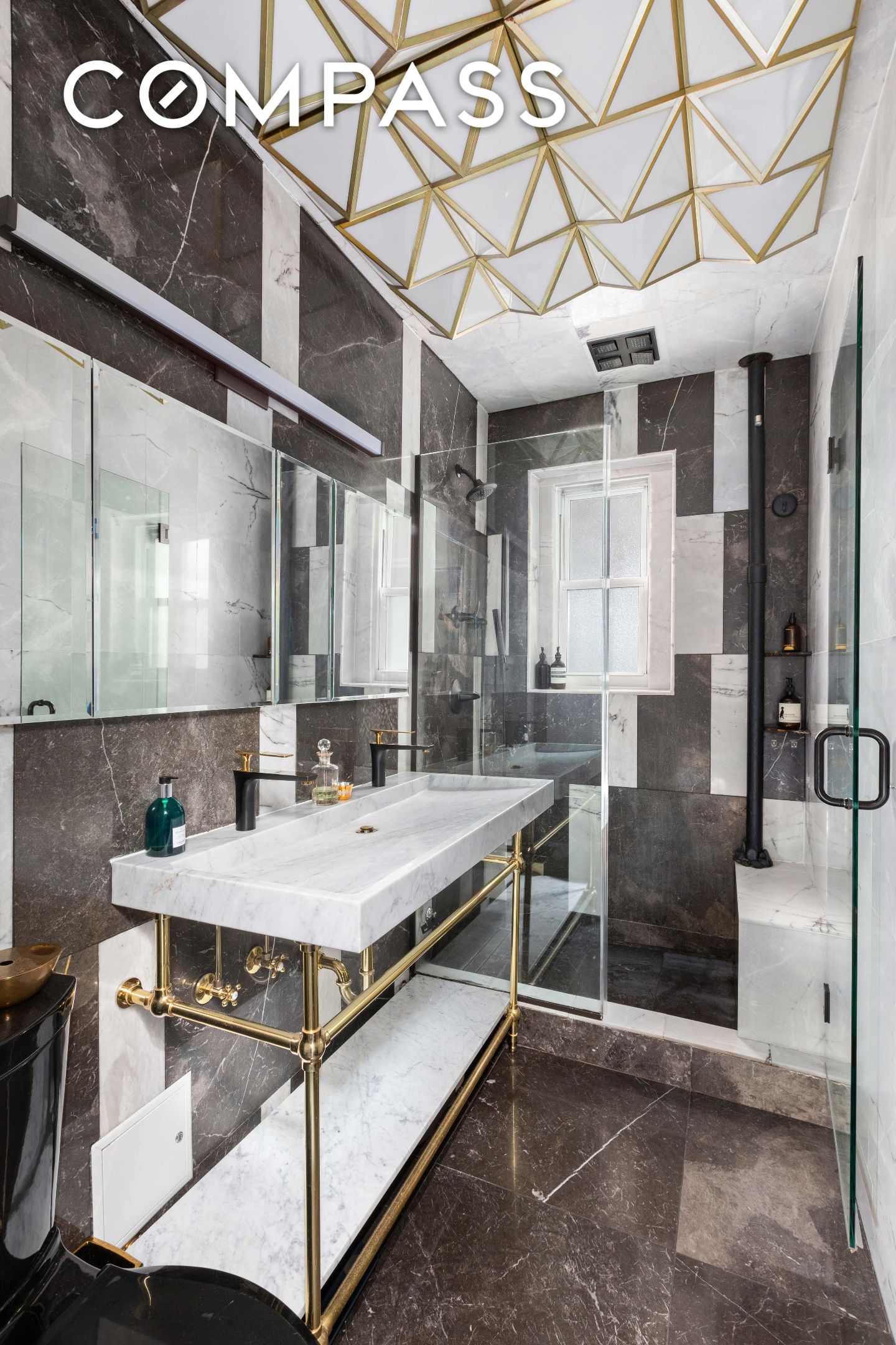 #9 photo, 135 E 39th Street, マンハッタン Murray Hill , NY 10016