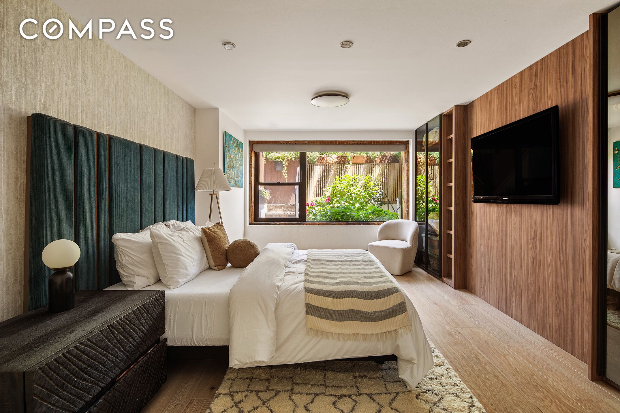 #8 photo, 47 Wolcott Street, ブルックリン区 Red Hook , NY 11231