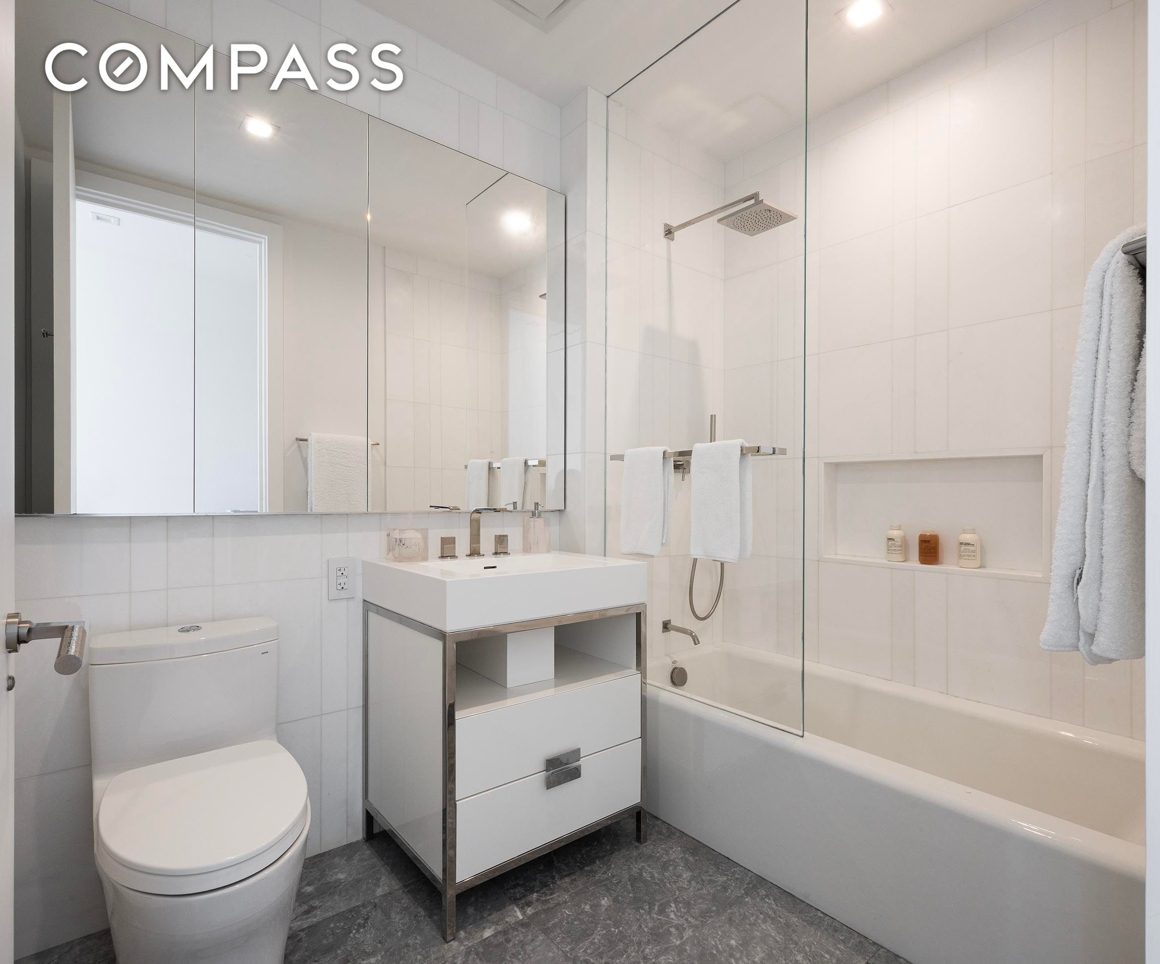 #12 photo, 200 Amsterdam Avenue, マンハッタン Upper West Side , NY 10023