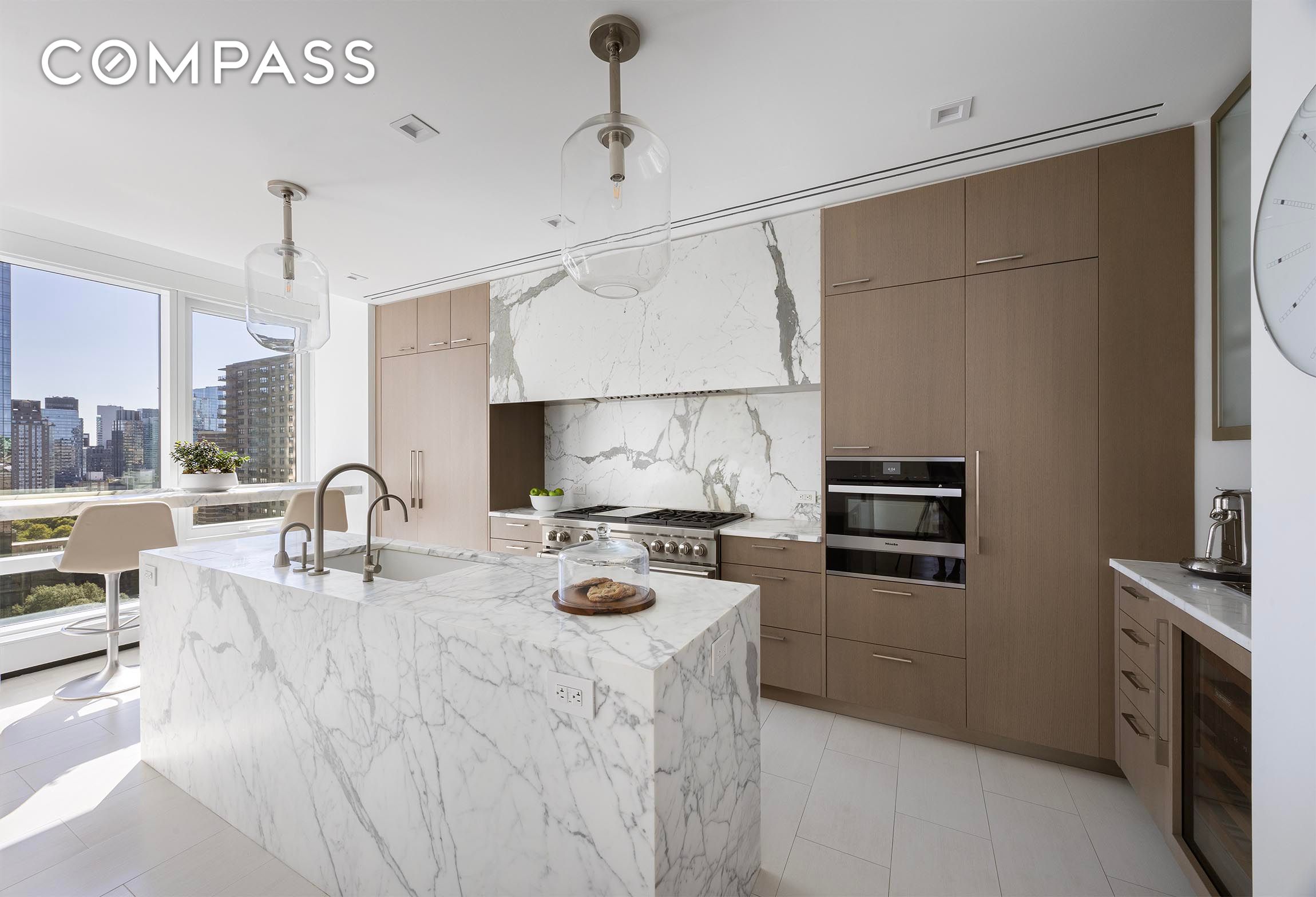 #7 photo, 200 Amsterdam Avenue, マンハッタン Upper West Side , NY 10023