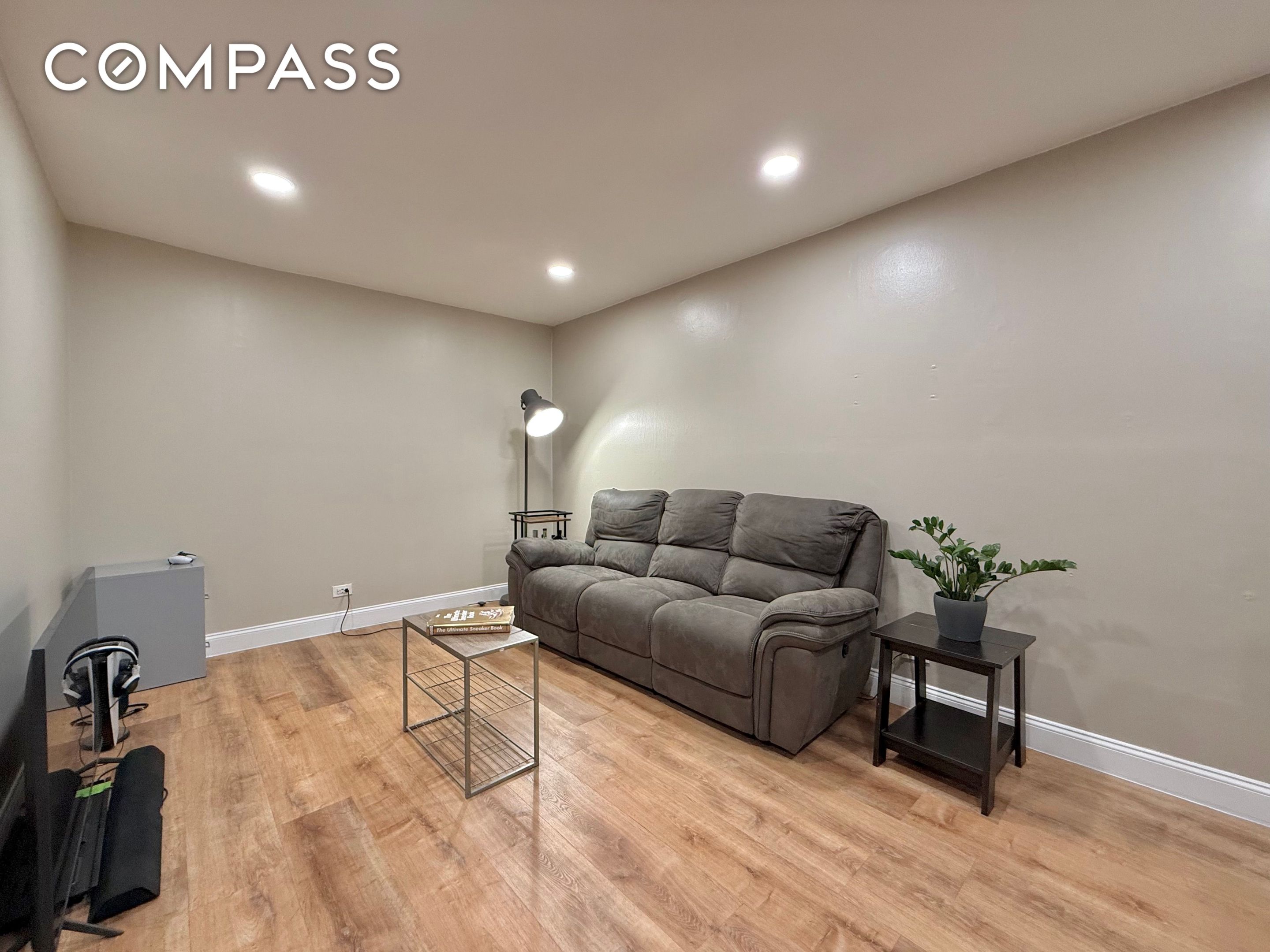 #11 photo, 9021 Ave L, ブルックリン区 Canarsie , NY 11236