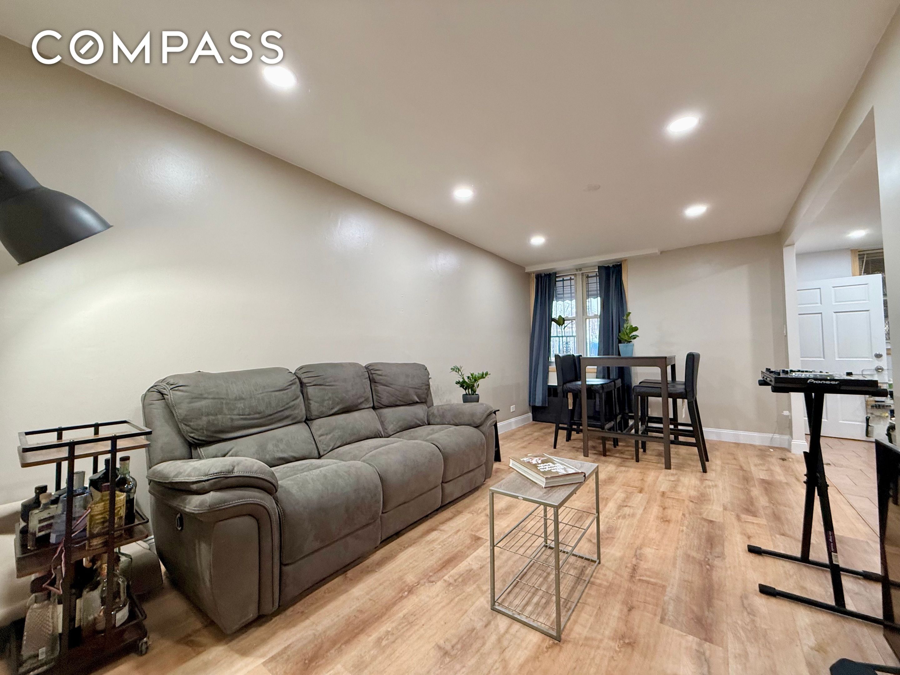 #8 photo, 9021 Ave L, ブルックリン区 Canarsie , NY 11236