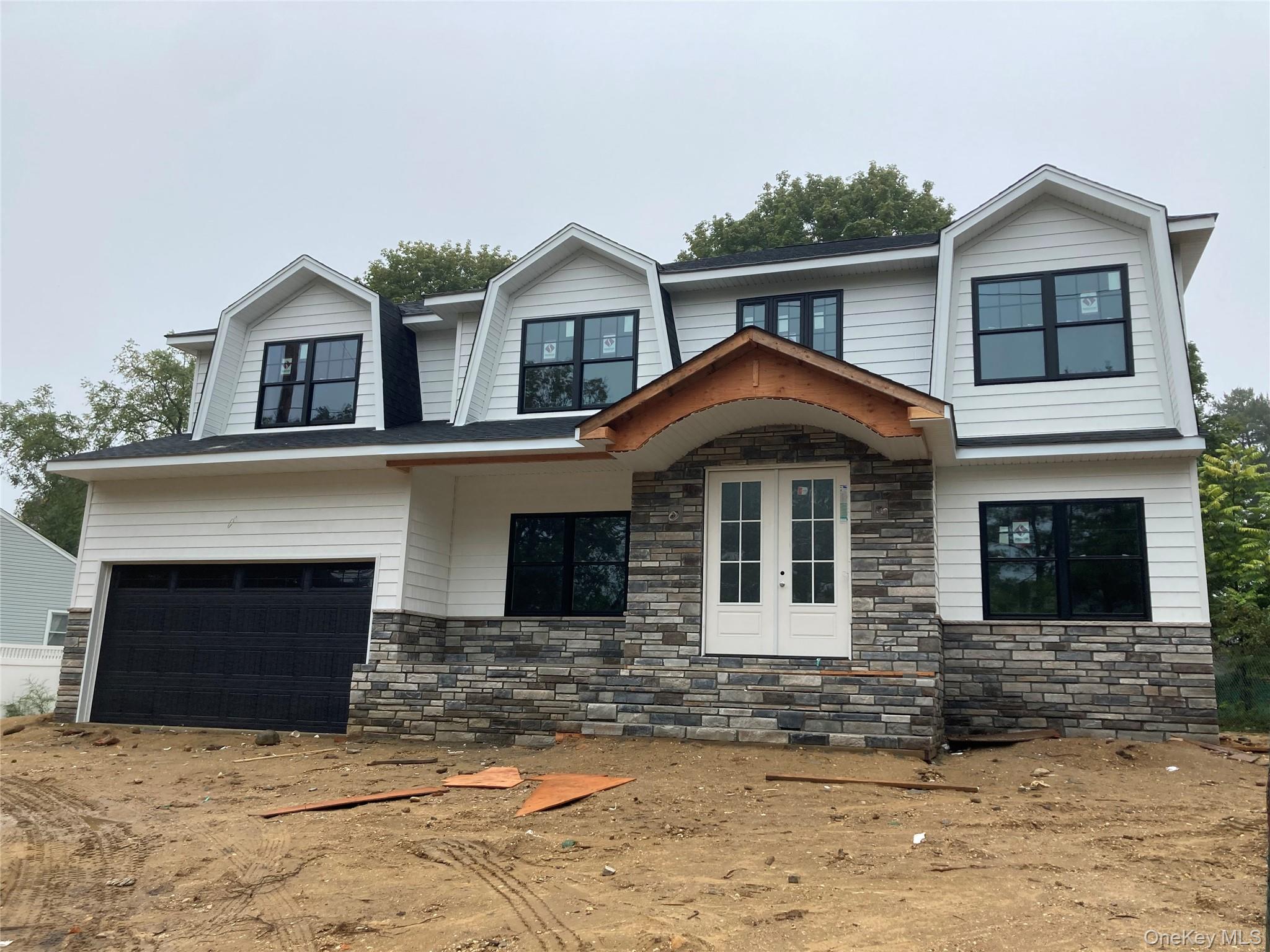 #1 photo, 130 Syosset Woodbury Road, Syosset , NY 11791