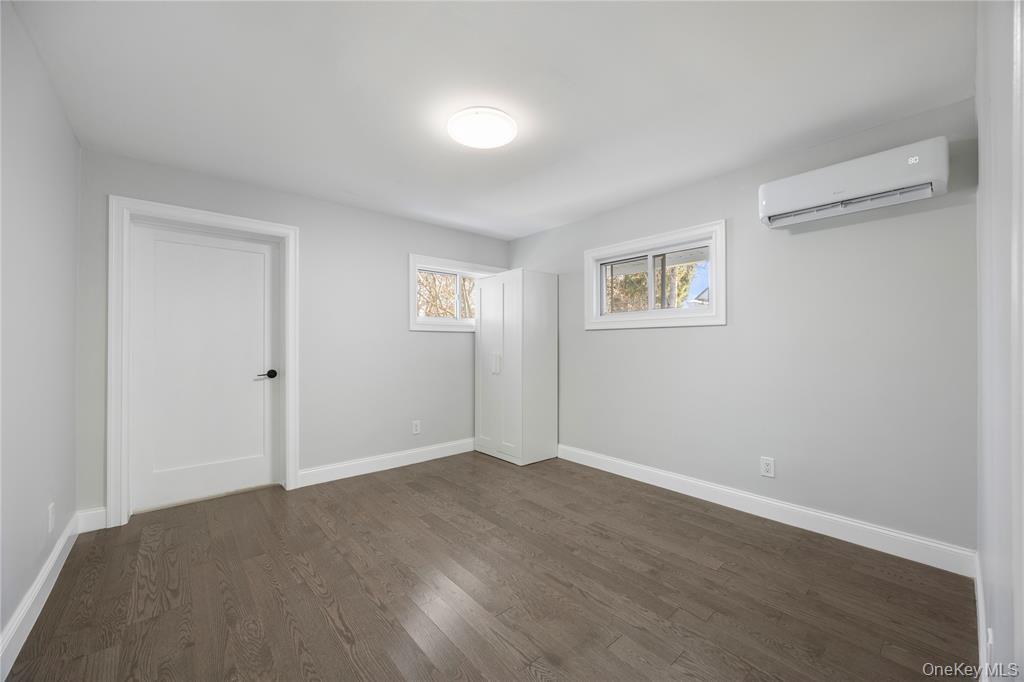 #12 photo, 53 Ketcham Avenue, ナッソー郡 Hicksville , NY 11801