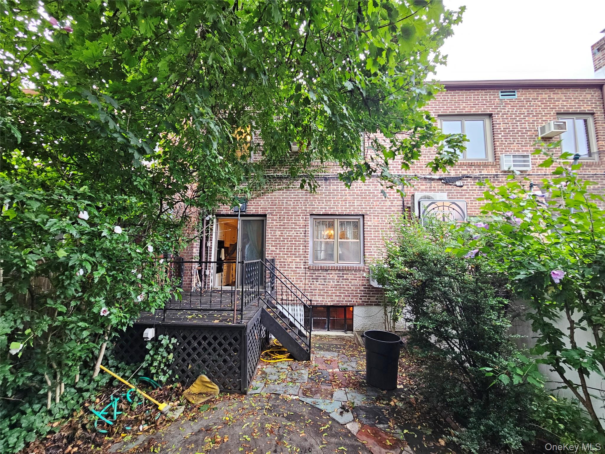 #19 photo, 81-28 77 Avenue, クイーンズ区 Glendale , NY 11385