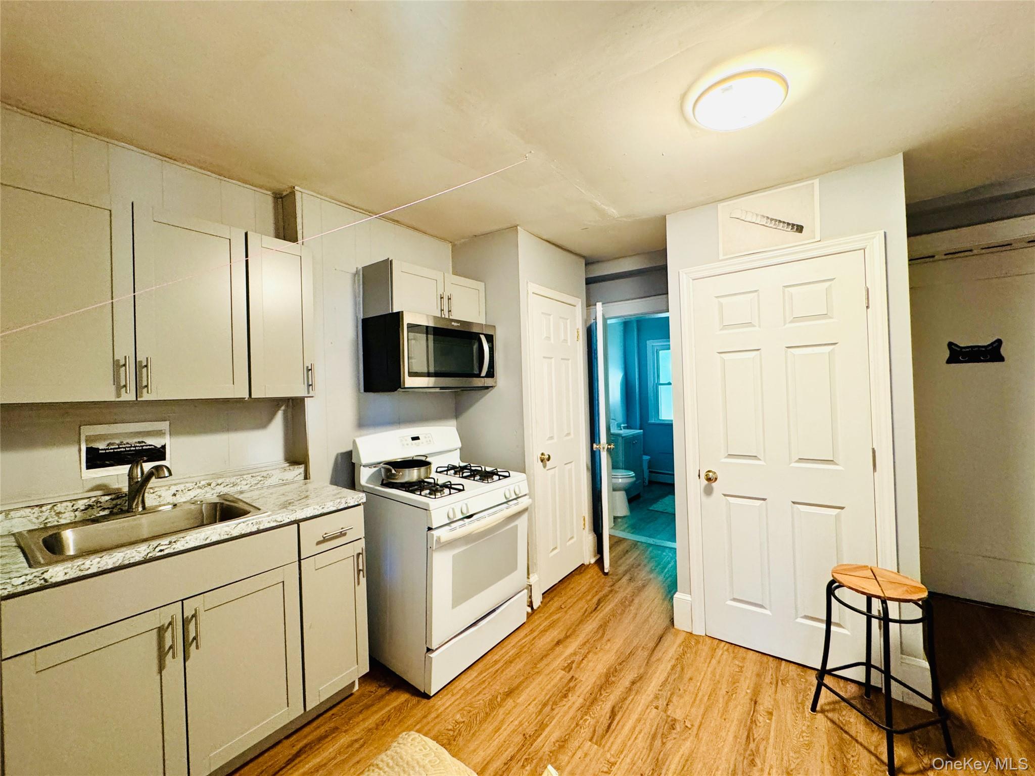 #13 photo, 52 Benkard Avenue, Newburgh , NY 12550