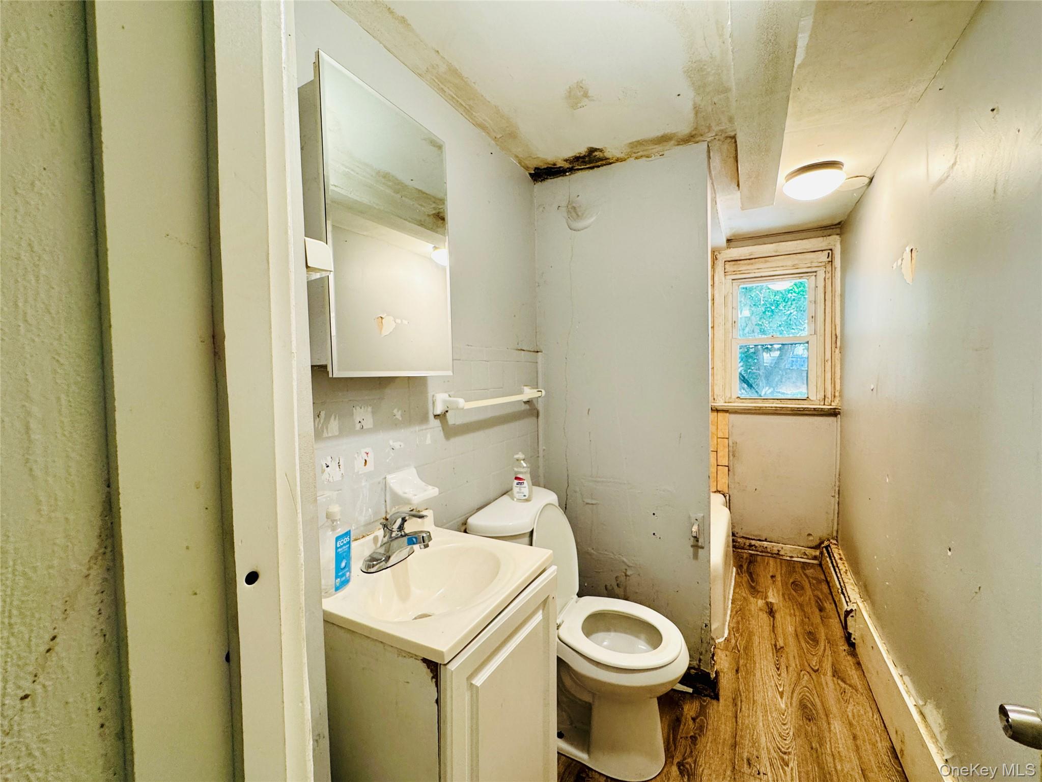 #18 photo, 52 Benkard Avenue, Newburgh , NY 12550