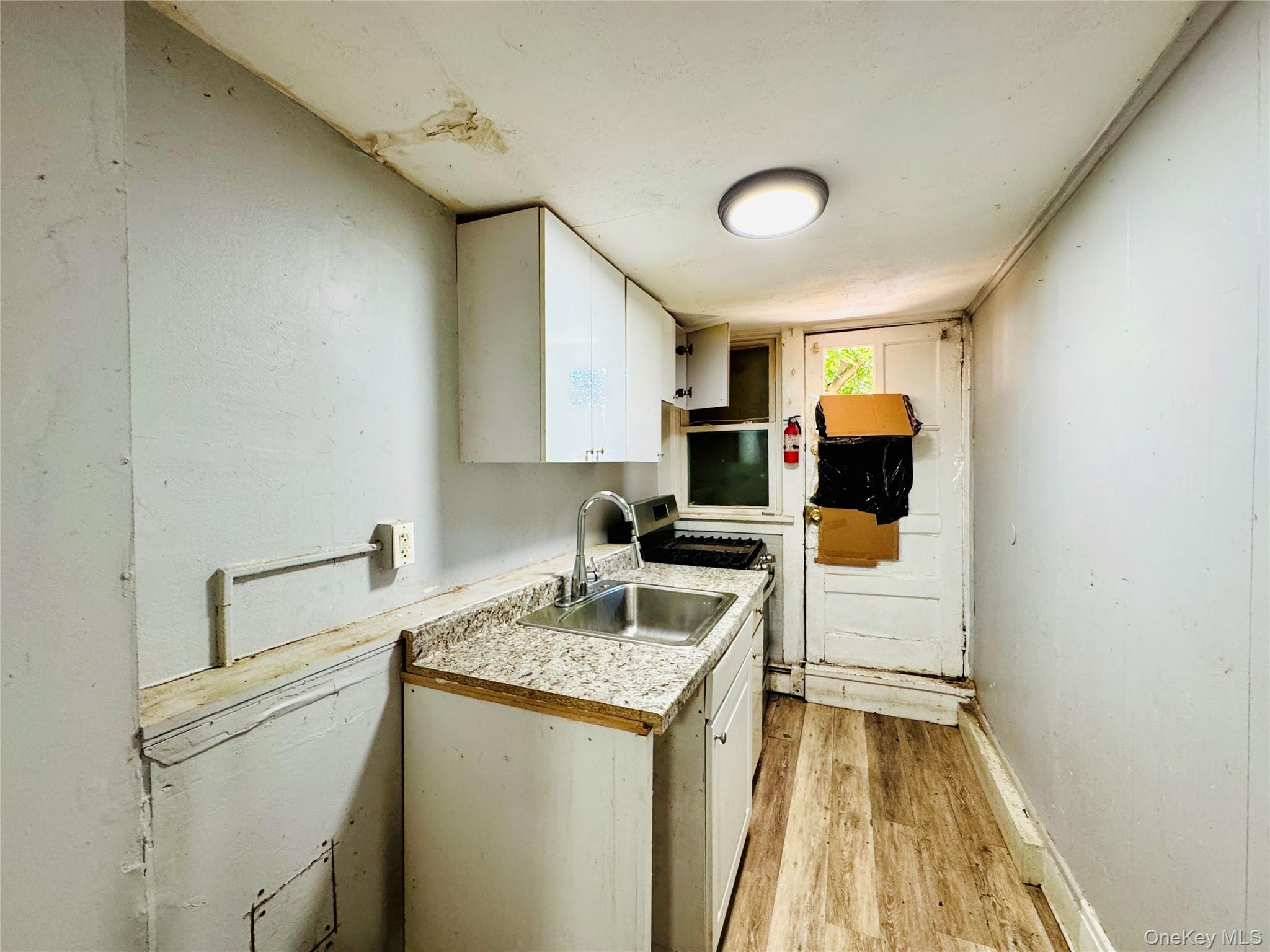 #19 photo, 52 Benkard Avenue, Newburgh , NY 12550