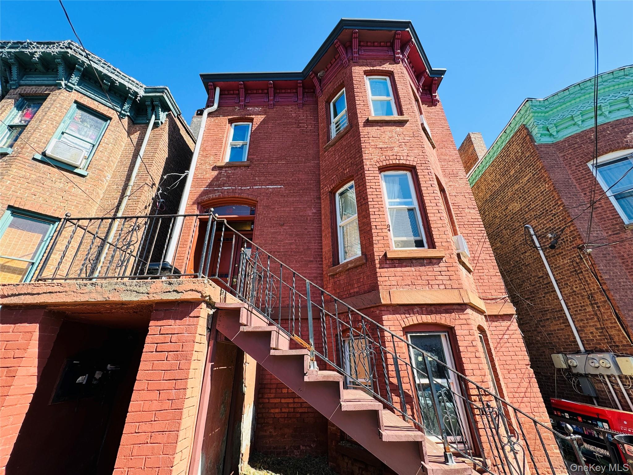 #2 photo, 52 Benkard Avenue, Newburgh , NY 12550