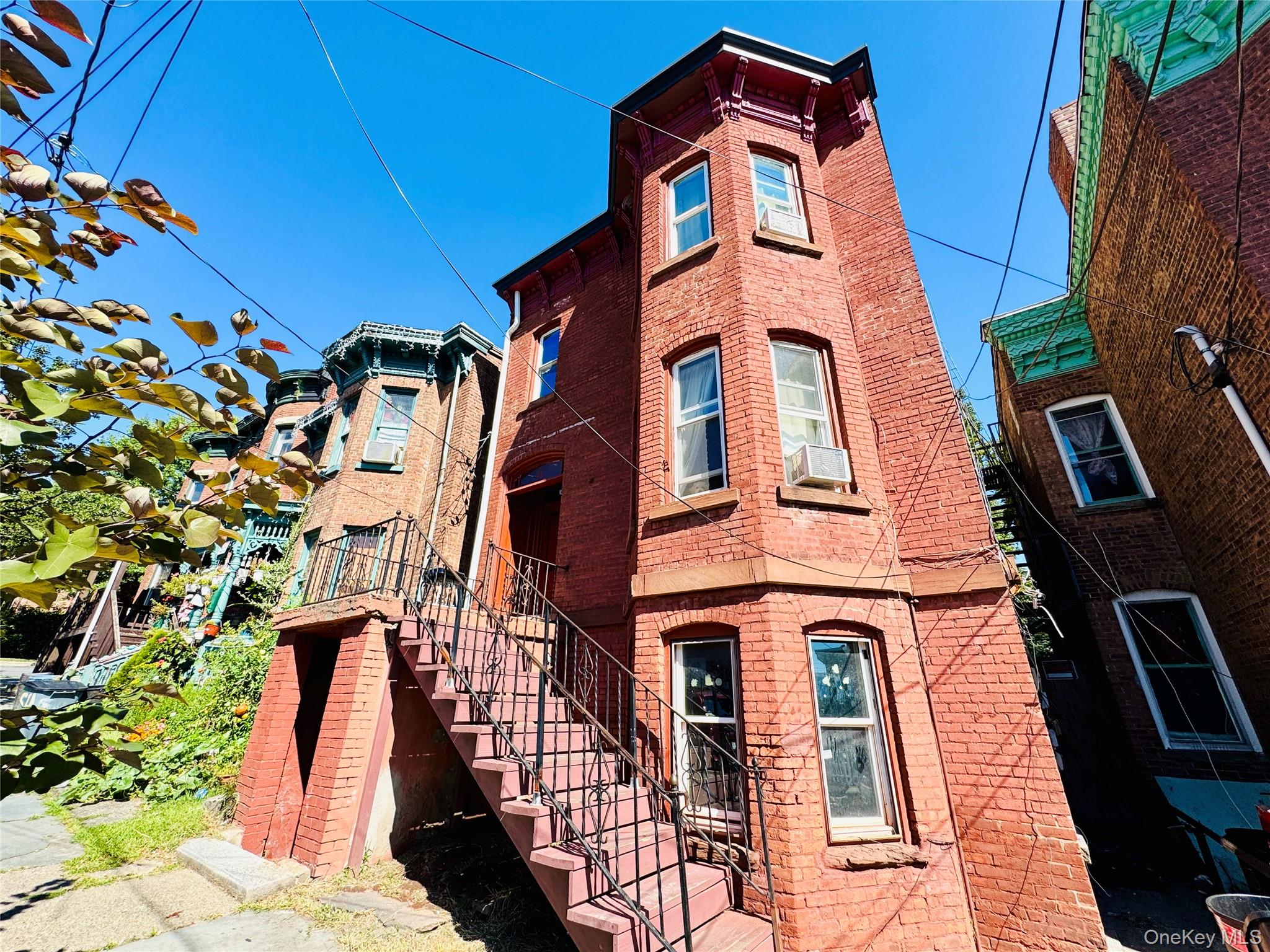 #3 photo, 52 Benkard Avenue, Newburgh , NY 12550