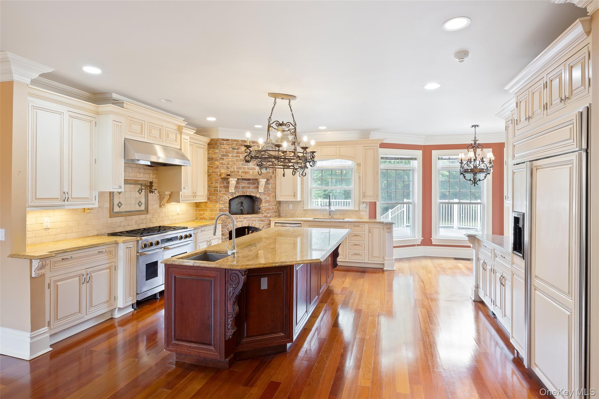 #18 photo, 52 Brushy Neck Ln, サフォーク郡 Westhampton , NY 11977