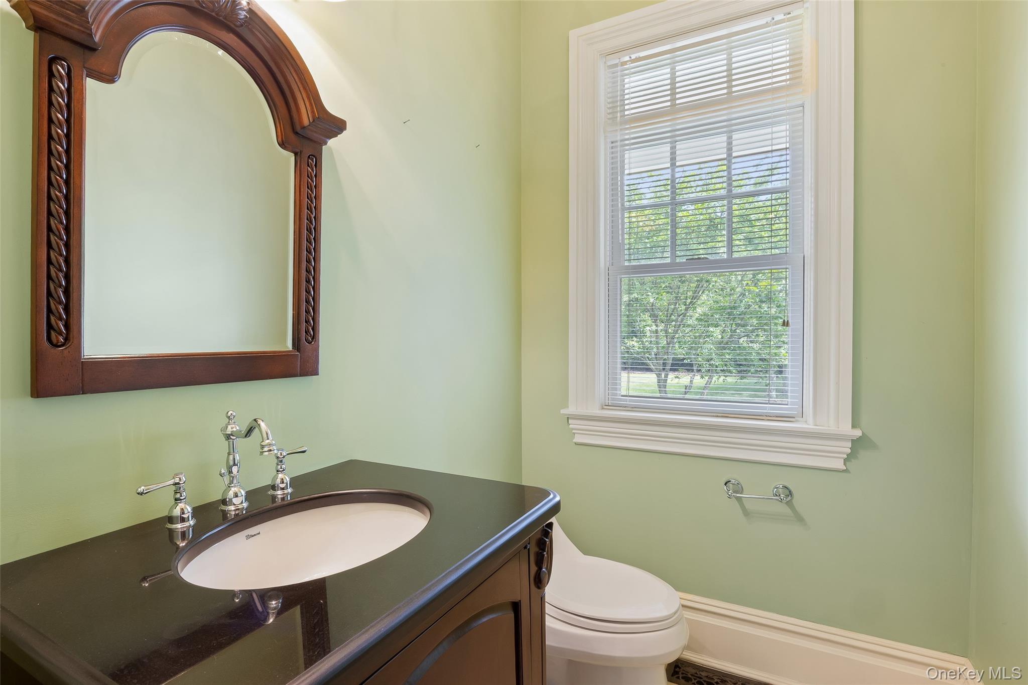 #8 photo, 52 Brushy Neck Ln, サフォーク郡 Westhampton , NY 11977