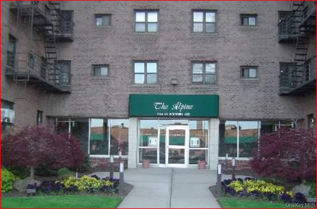 #1 photo, 204-15 Foothill Avenue, クイーンズ区 Hollis , NY 11423