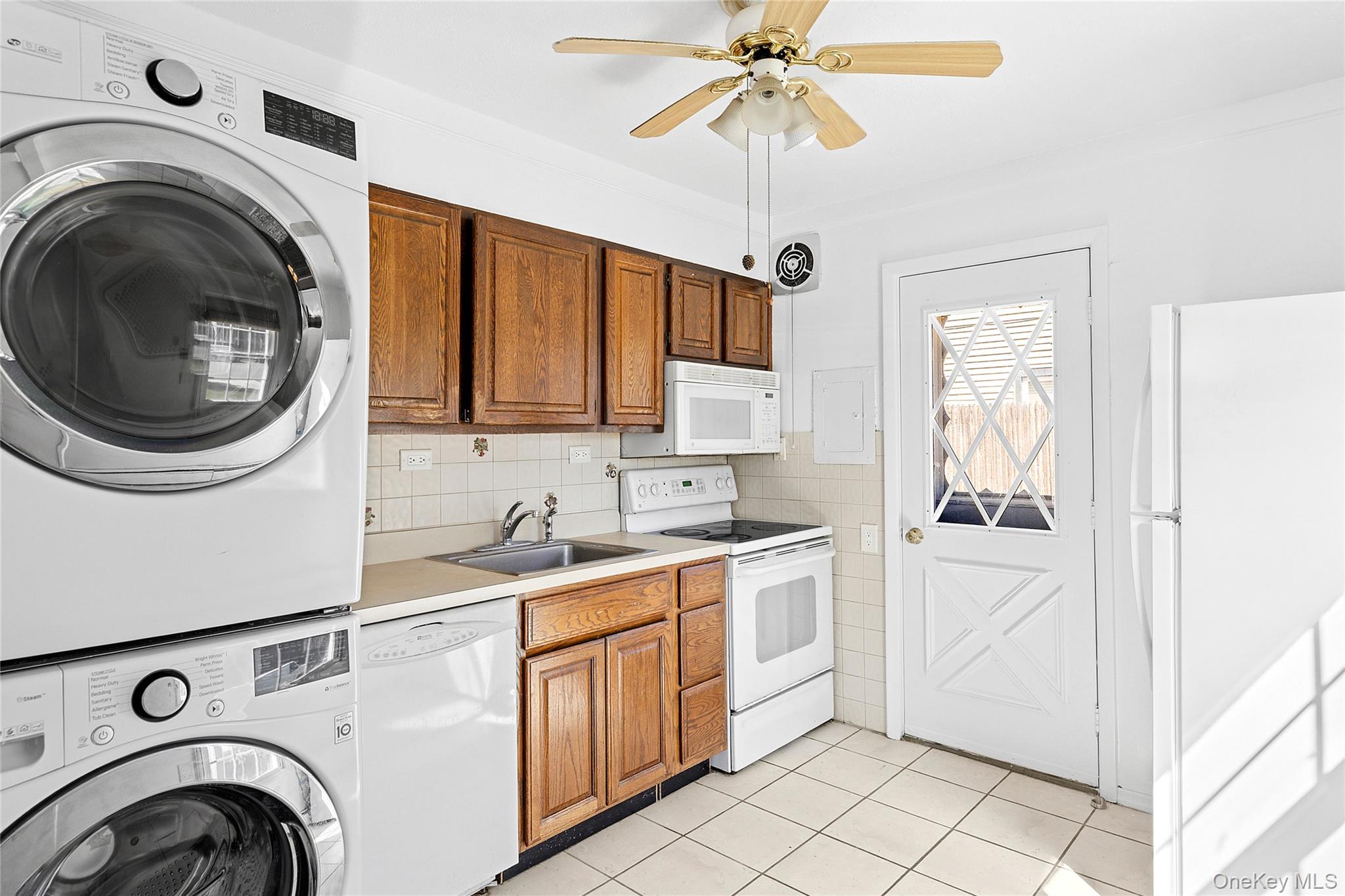 #8 photo, 26 Shelter Lane, Levittown , NY 11756