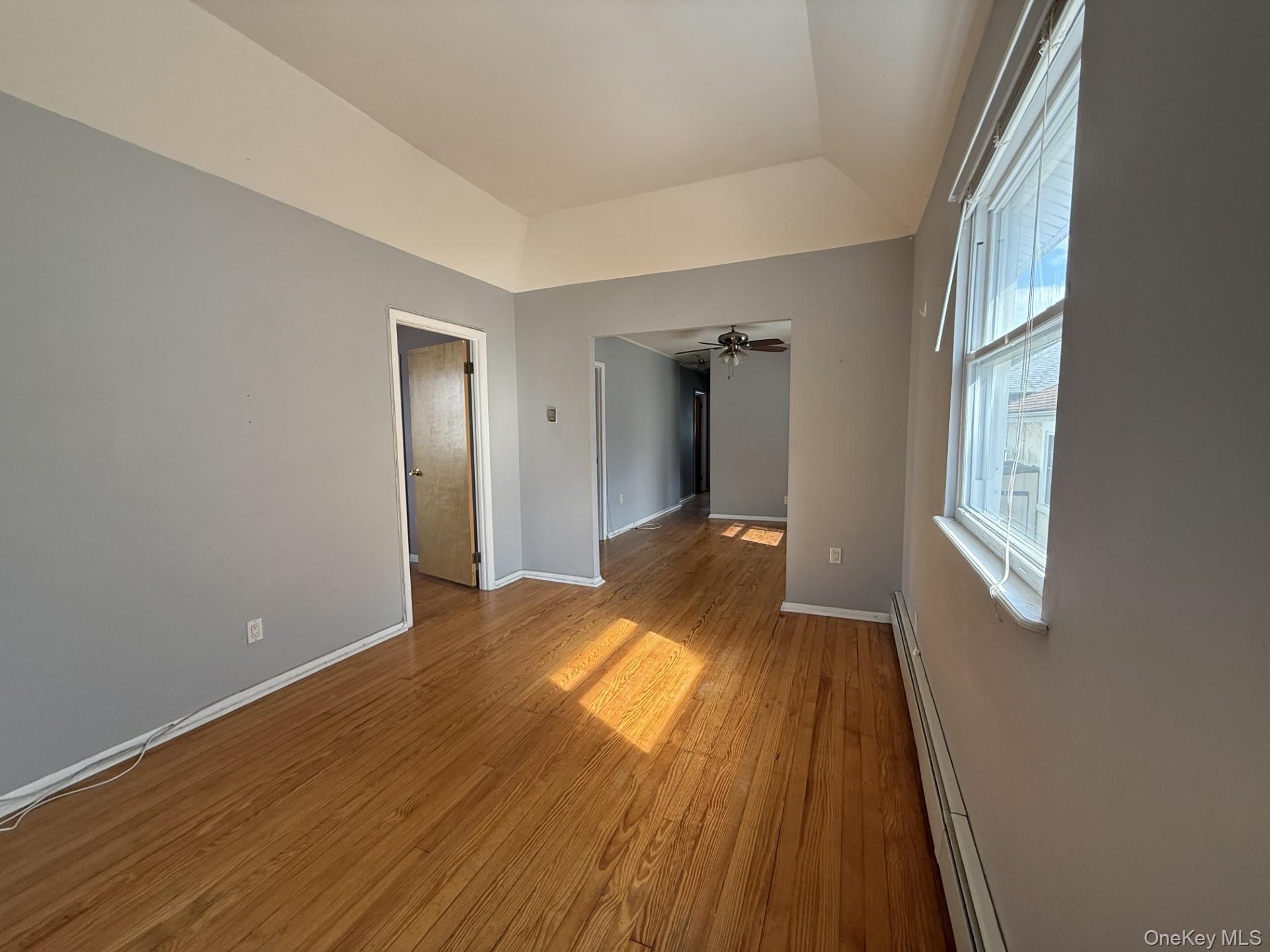 #3 photo, 70 Malone Avenue, ナッソー郡 Long Beach , NY 11561