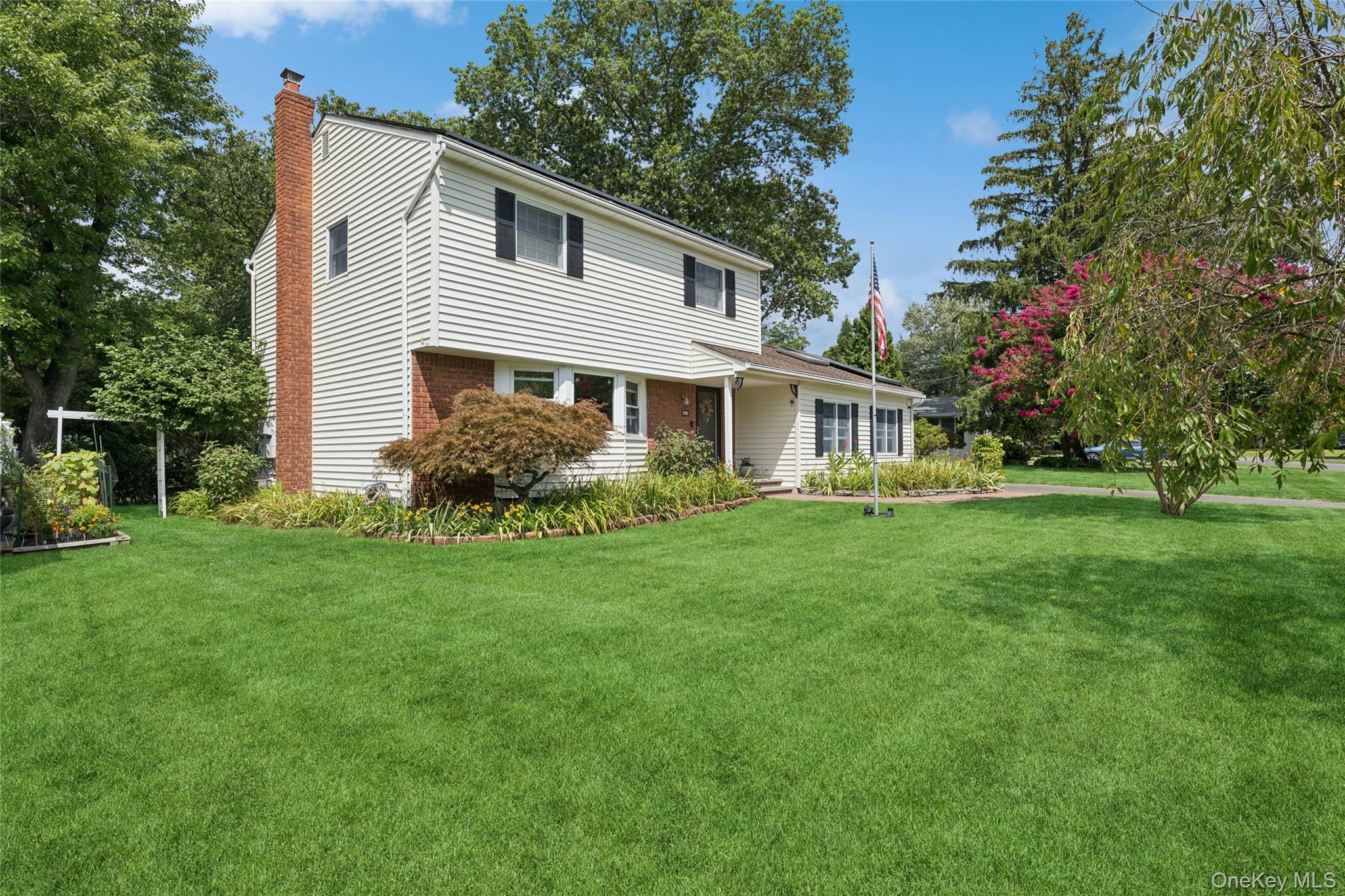 #1 photo, 34 MOREWOOD DRIVE, サフォーク郡 Smithtown , NY 11787