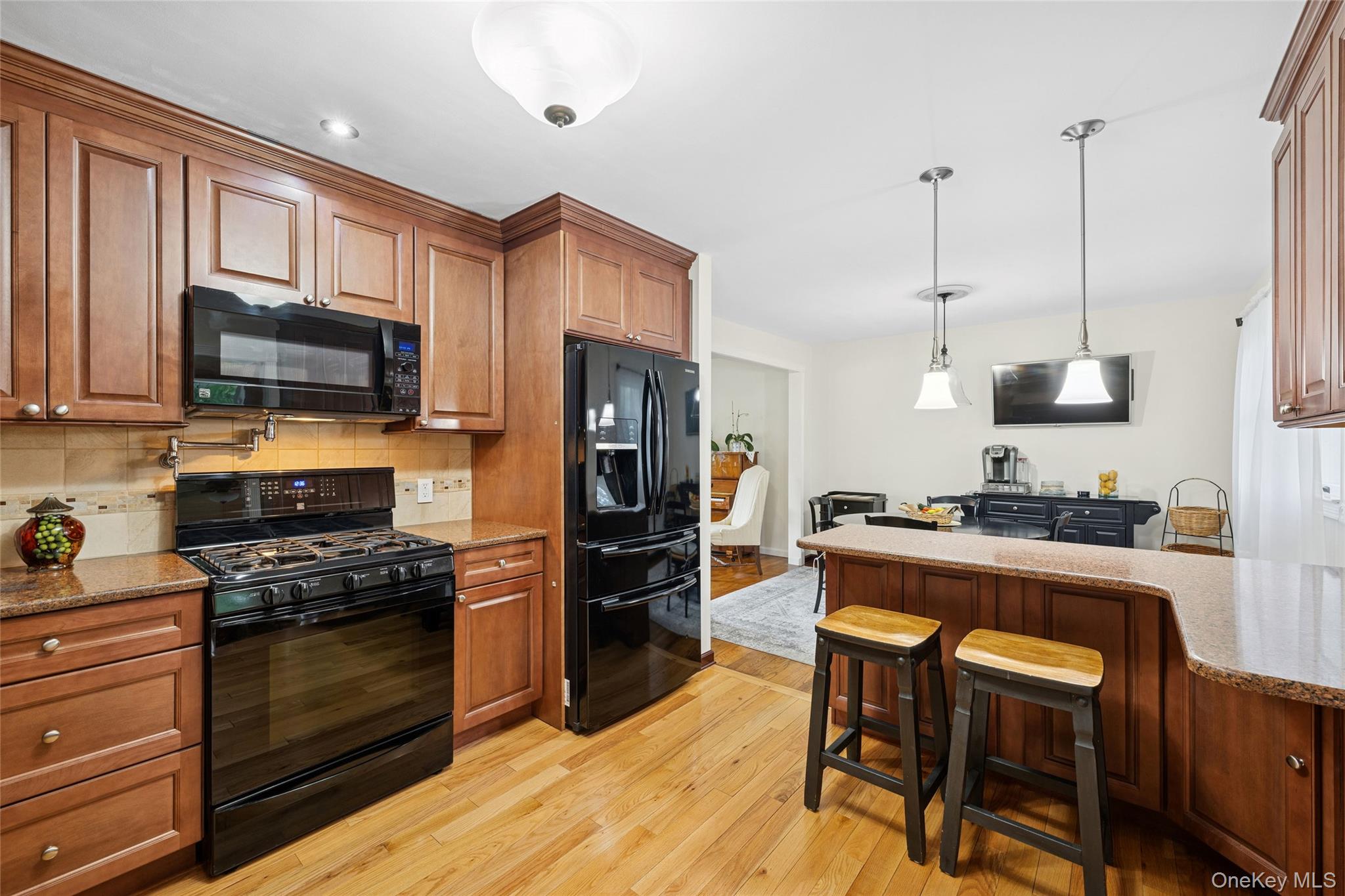 #17 photo, 34 MOREWOOD DRIVE, サフォーク郡 Smithtown , NY 11787