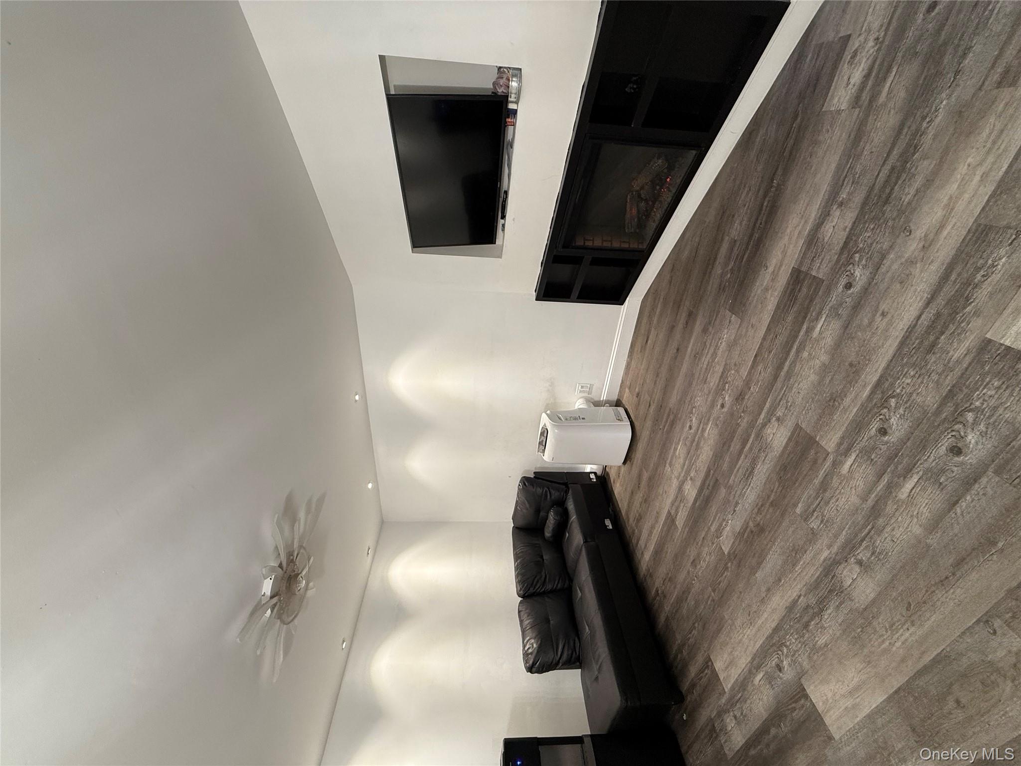 #3 photo, 727 Decatur Street, ブルックリン区 Brooklyn , NY 11233