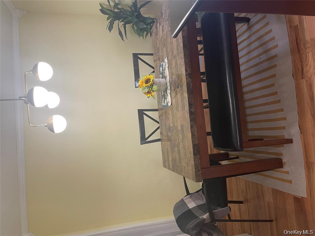 #3 photo, 68-76 136th Street, क्यू गार्डन्स Kew Garden Hills , NY 11367