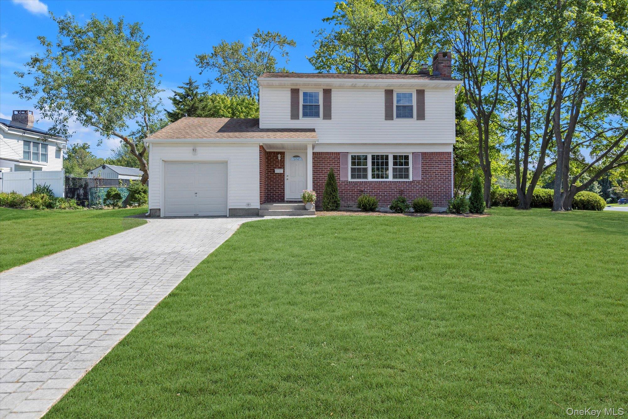 #1 photo, 1 Spencer Way, 东长岛 Kings Park , NY 11754