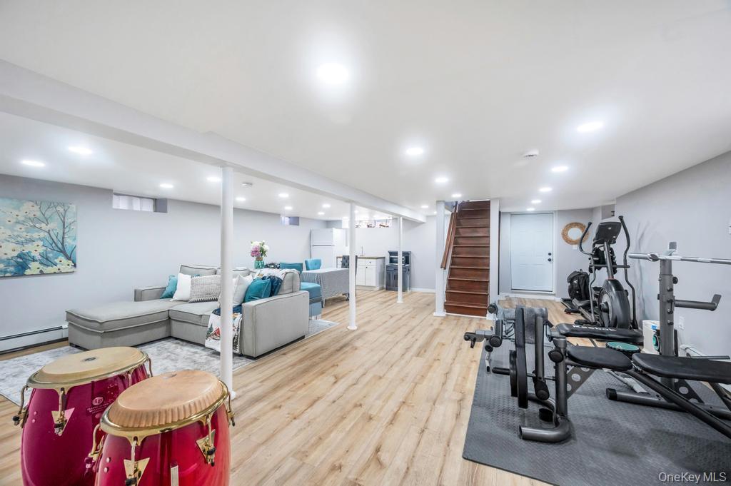 #16 photo, 84 Superior Road, ナッソー郡 Floral Park , NY 11001