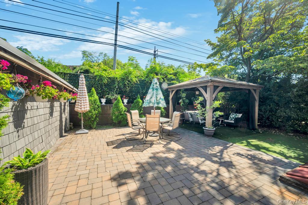 #20 photo, 84 Superior Road, ナッソー郡 Floral Park , NY 11001