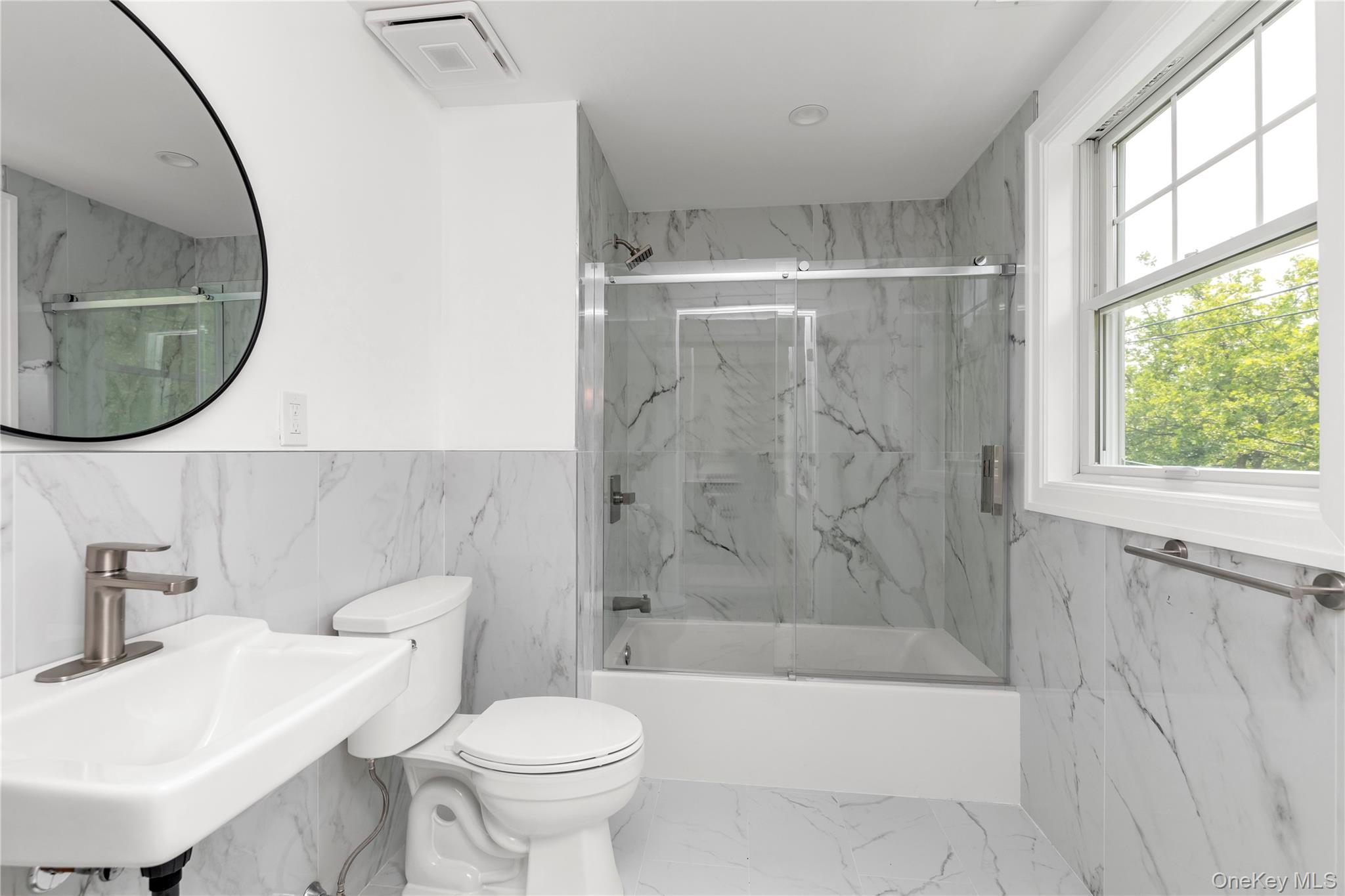 #10 photo, 20 Secatoag Avenue, Port Washington , NY 11050