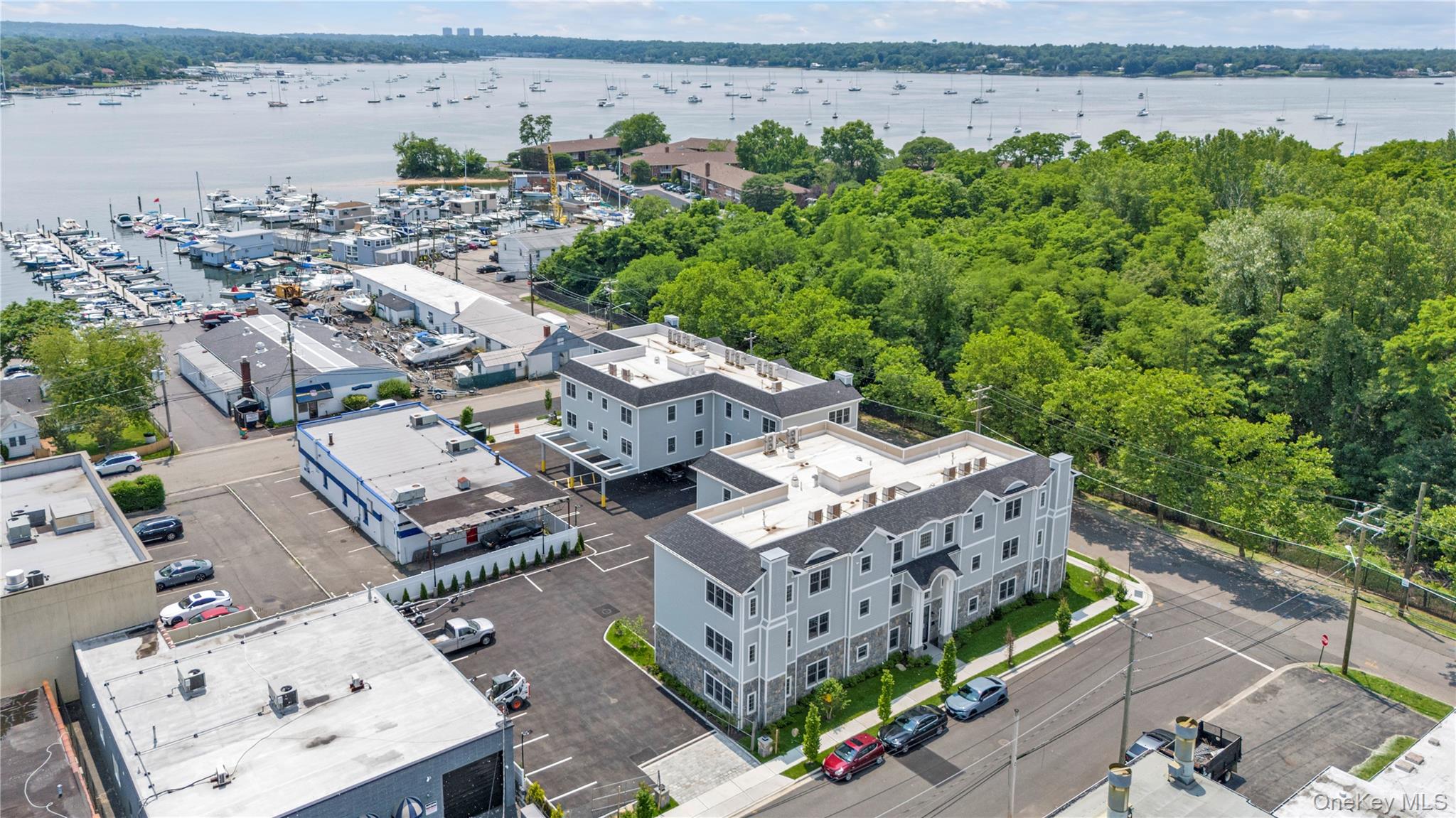 #20 photo, 20 Secatoag Avenue, Port Washington , NY 11050