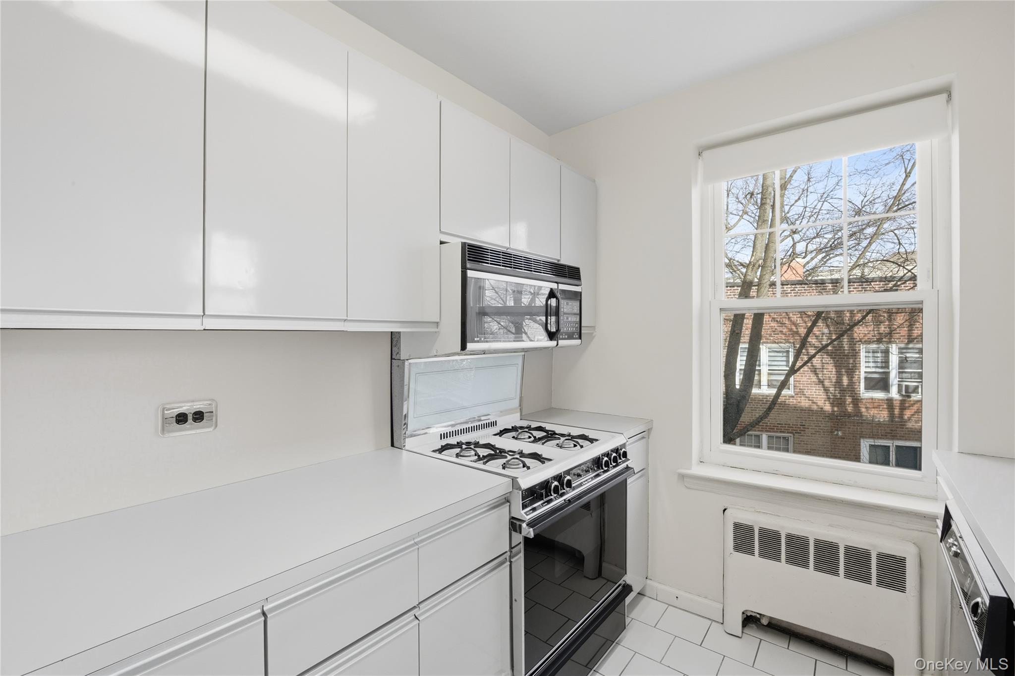 #13 photo, 240 Central Avenue, Lawrence , NY 11559