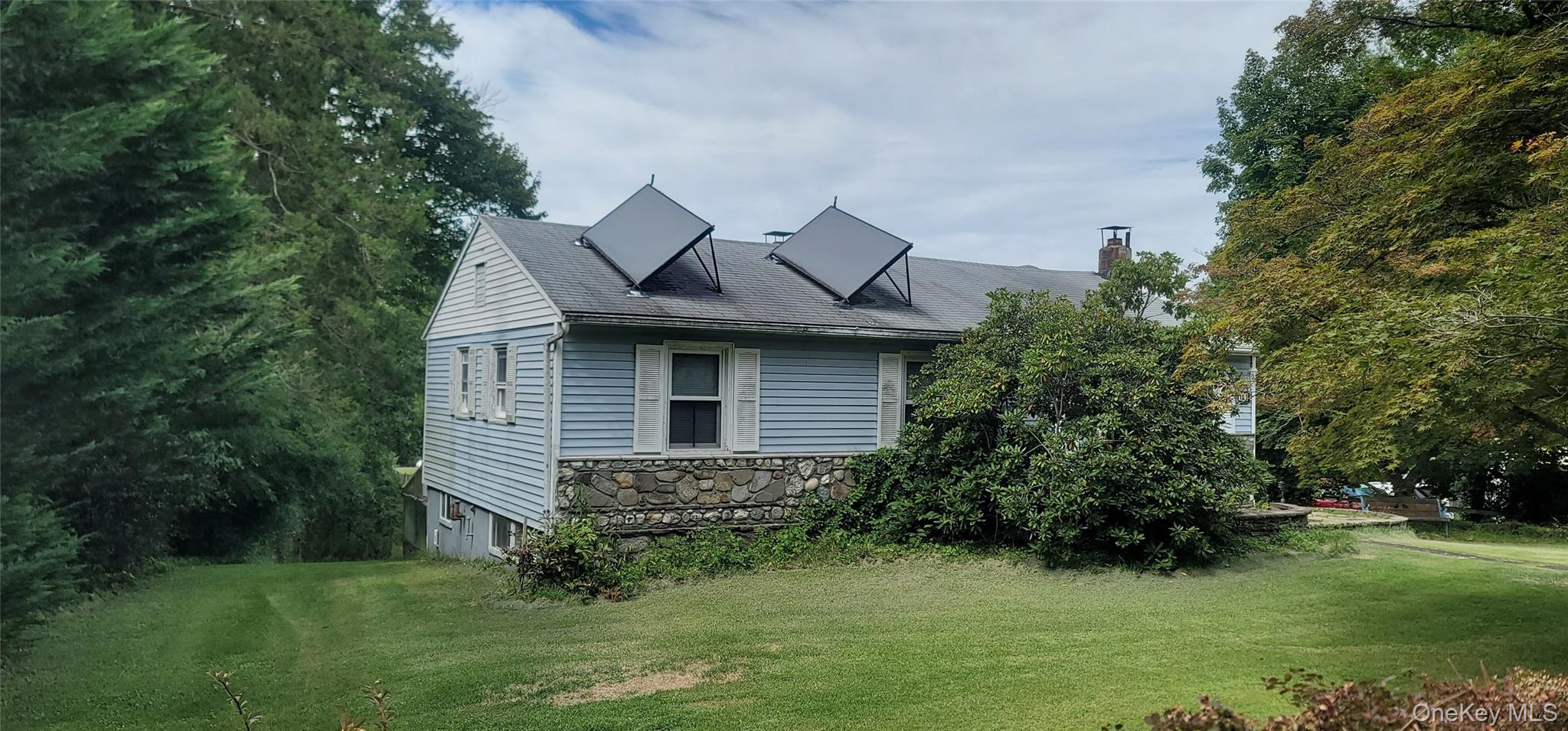 #1 photo, 121 Sycamore Drive, New Windsor , NY 12553