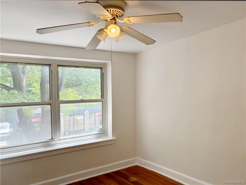 #15 photo, 153 Fifth Avenue, Pelham , NY 10803