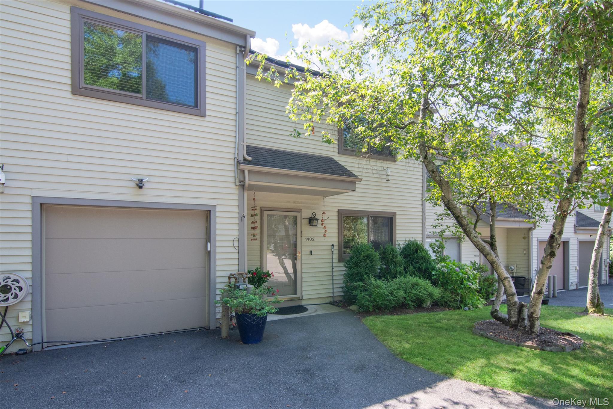 #1 photo, 1402 Hunters Run, Dobbs Ferry , NY 10522