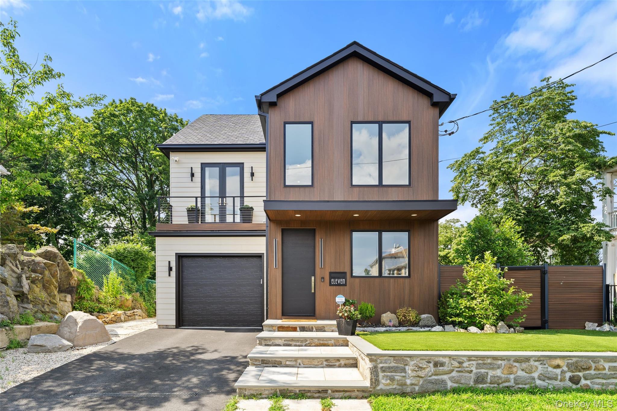 #1 photo, 11 Castle Street, ब्रोंक्स Bronxville , NY 10708