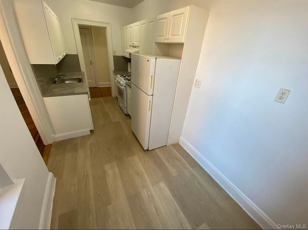 #11 photo, 62-98 Saunders Street, クイーンズ区 Rego Park , NY 11374