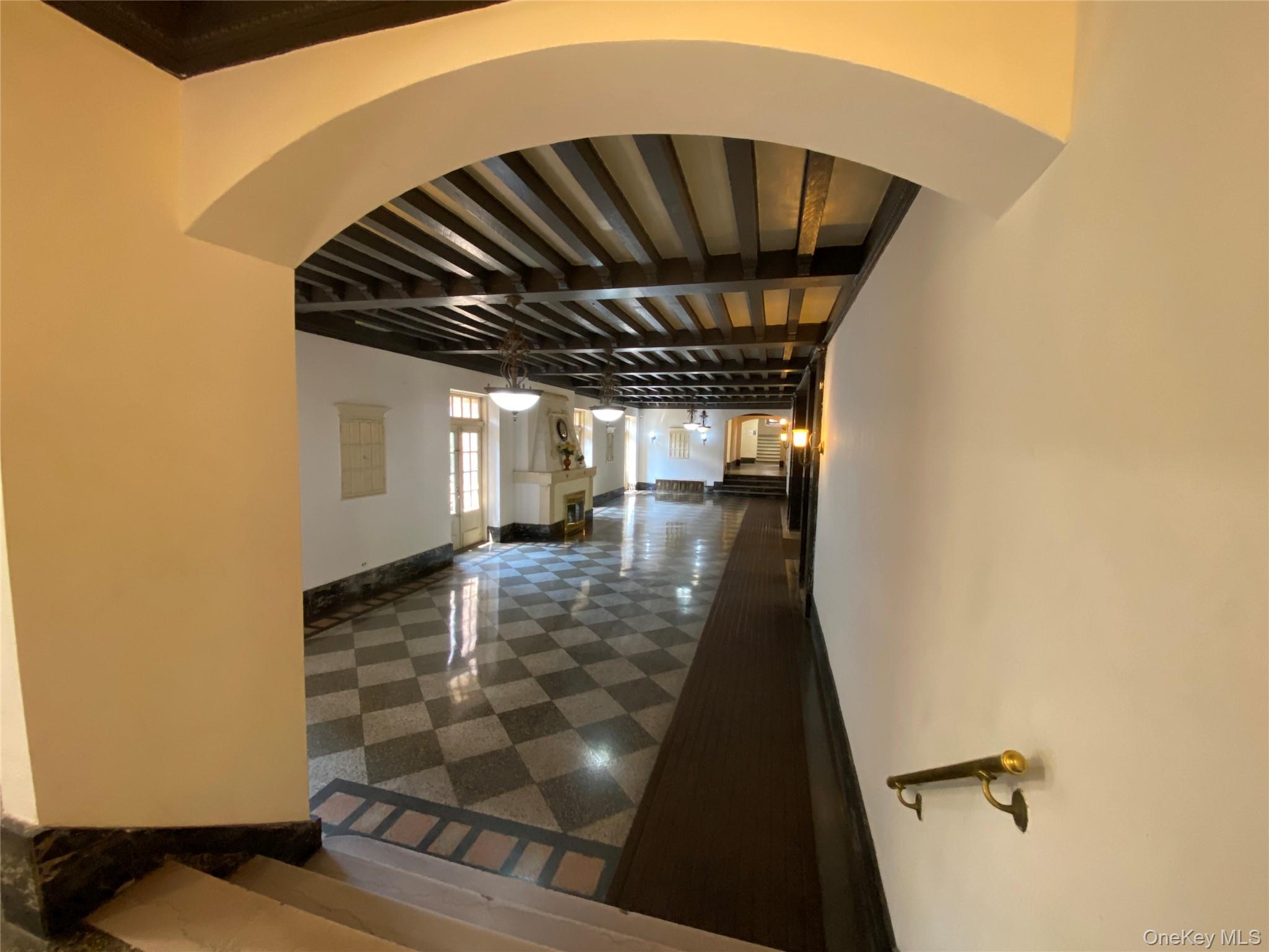 #14 photo, 62-98 Saunders Street, クイーンズ区 Rego Park , NY 11374