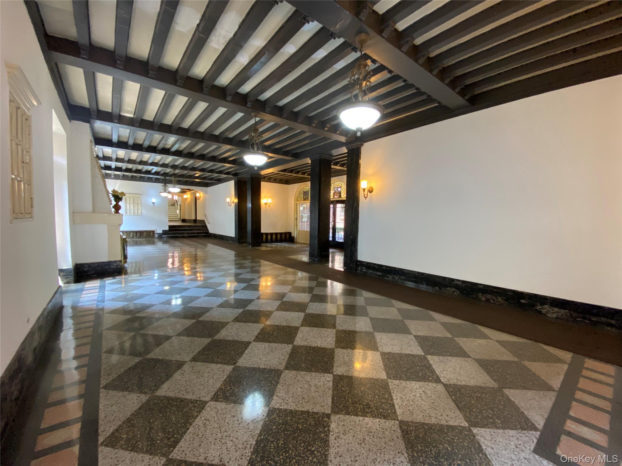 #16 photo, 62-98 Saunders Street, クイーンズ区 Rego Park , NY 11374