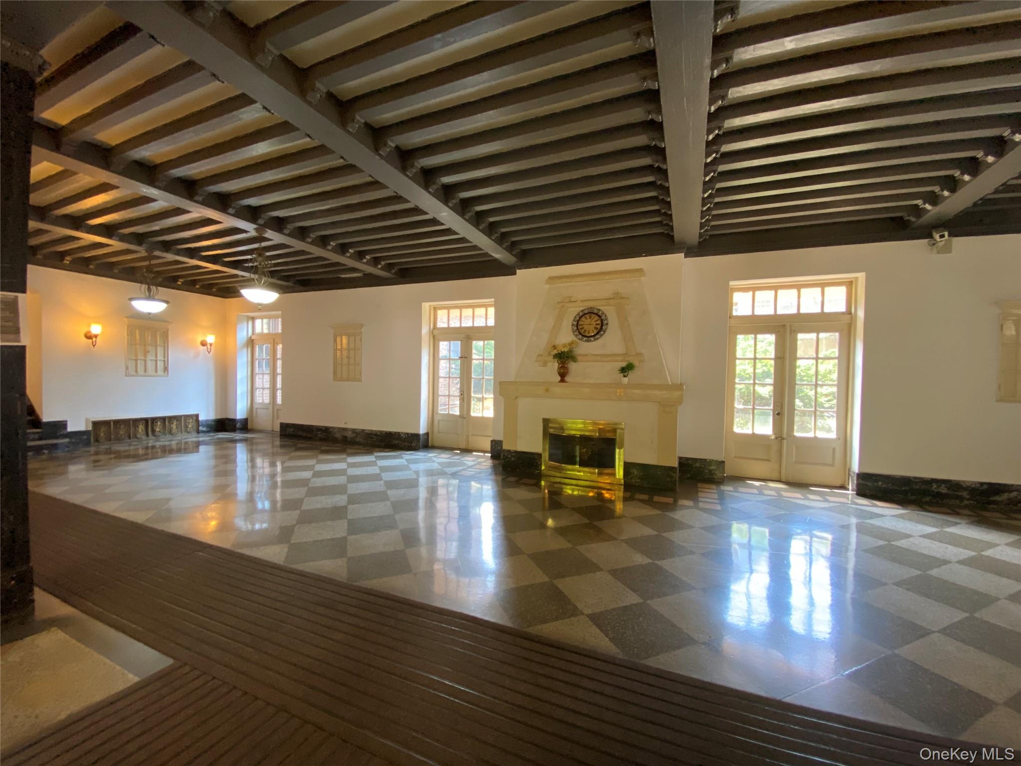 #19 photo, 62-98 Saunders Street, クイーンズ区 Rego Park , NY 11374