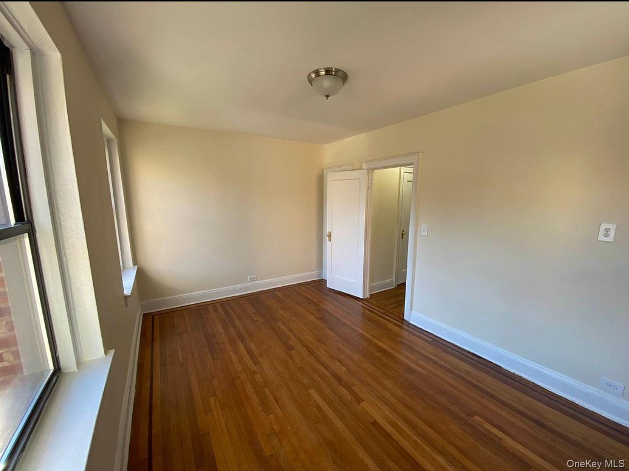 #5 photo, 62-98 Saunders Street, クイーンズ区 Rego Park , NY 11374