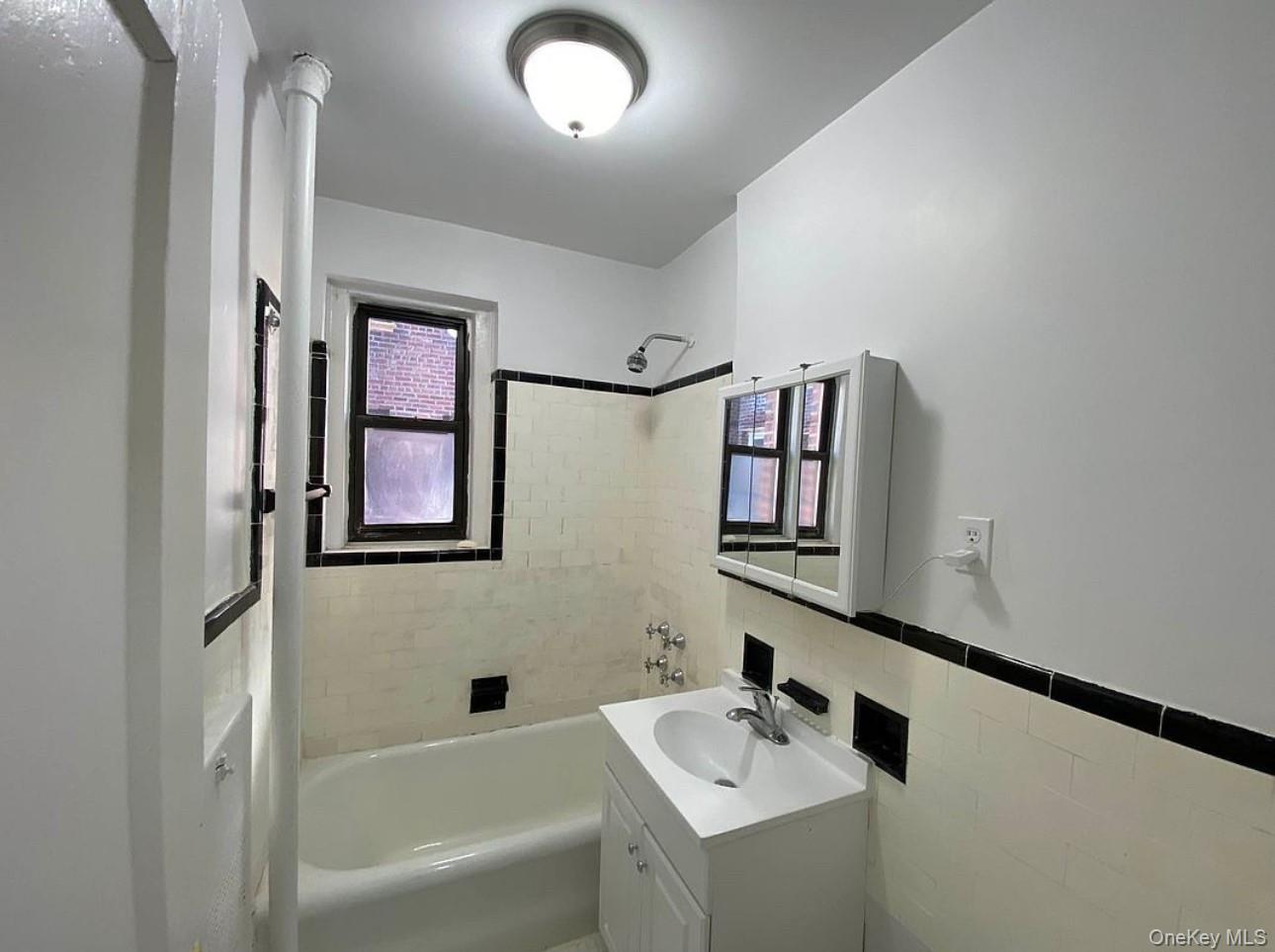 #6 photo, 62-98 Saunders Street, クイーンズ区 Rego Park , NY 11374